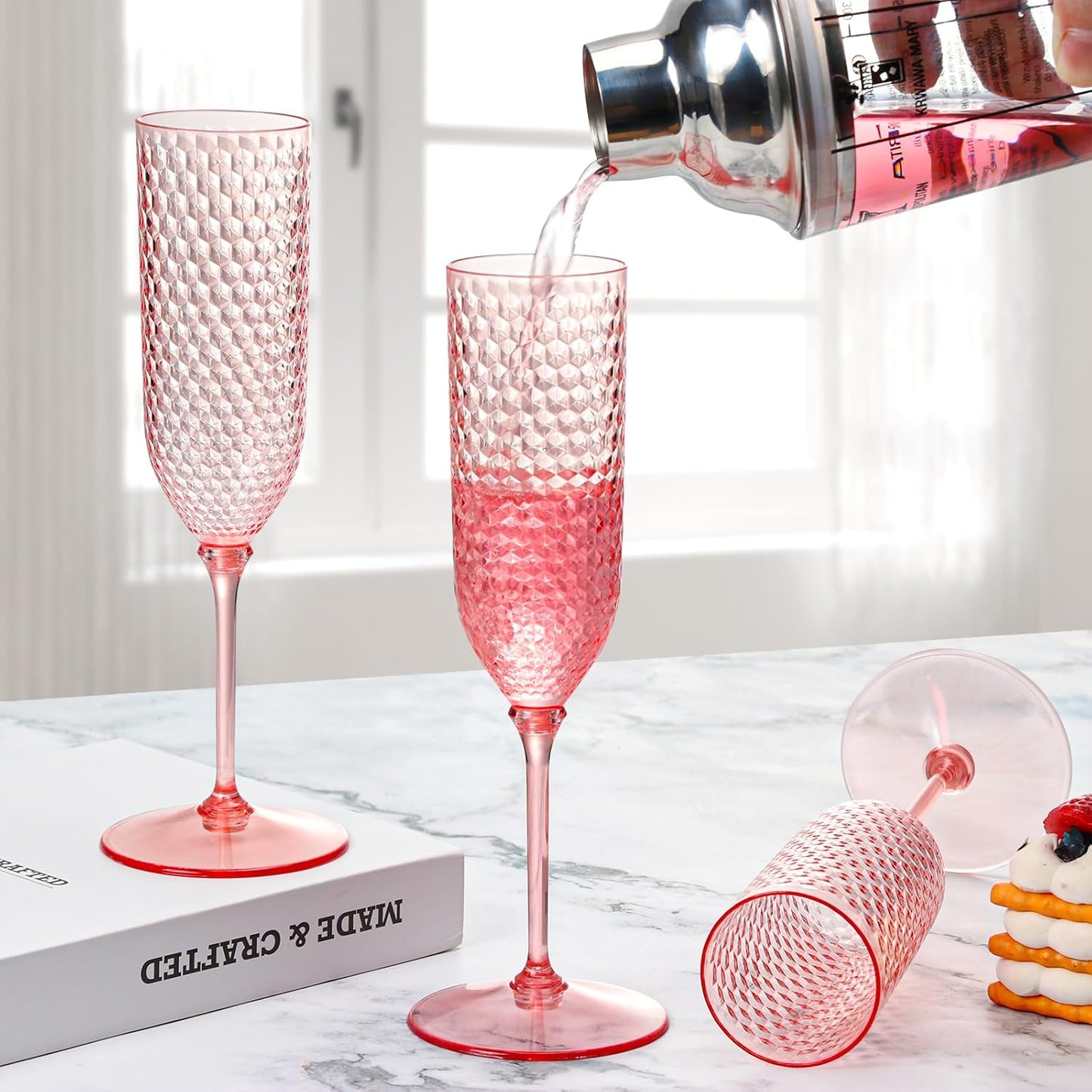 XUWAIDSGN 48 Pack Pink Detachable 2 piece Champagne Flutes 5.5 Oz Unbreakable Plastic Mimosa Disposable Champagne Glasses Drinking Cups Stemmed Reusable Wine Toasting Glasses for Wedding