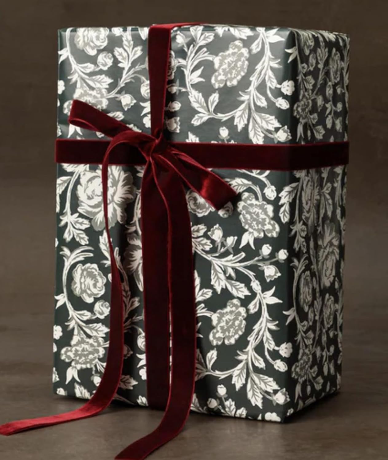 Burgundy Velvet Ribbon 5/8'' 25 Yards for Christmas Tree, Gift Wrapping, Flower Bouquet, Wreath Decorations, Bow Making