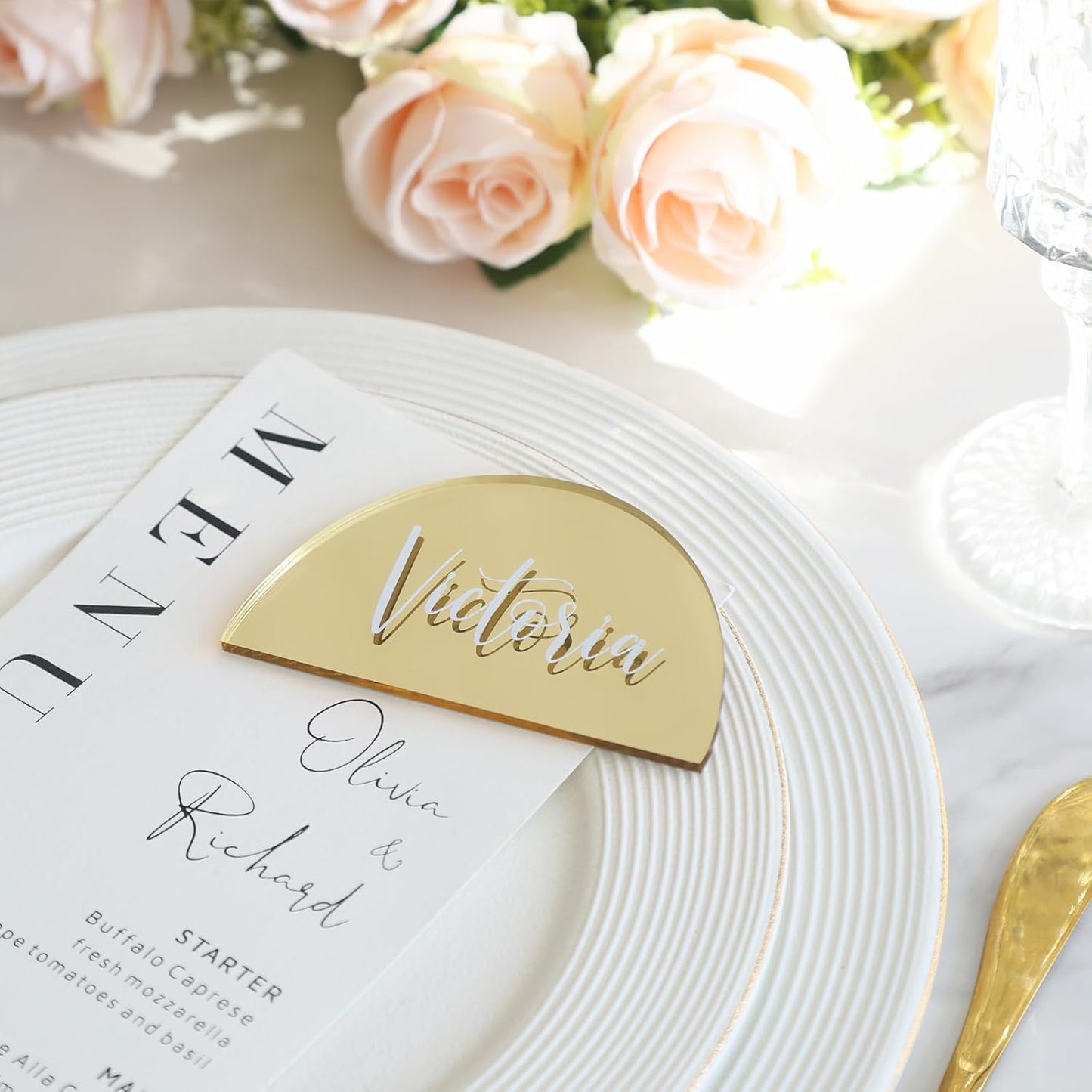 UNIQOOO 20 Pcs 3.5x2 inches Gold Mirror Half Circle Acrylic Sign DIY Blank Semicircle Acrylic Place Cards, Perfect for Wedding Table Decor, Centerpiece, Decoration, Party,Anniversary, Event