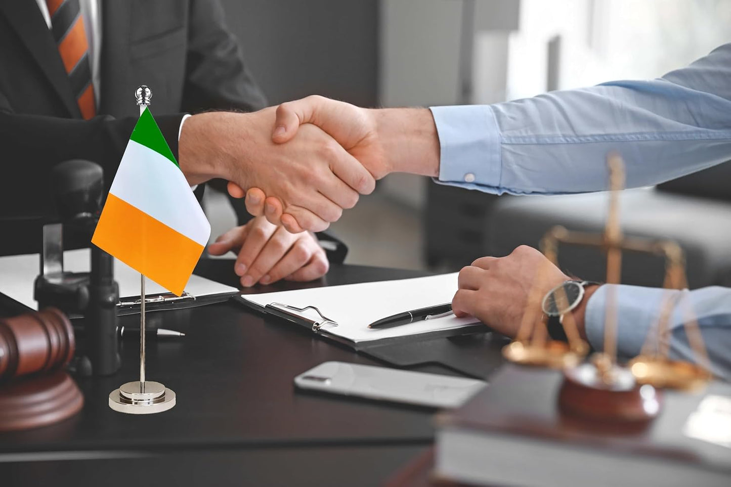 Ireland Irish Deluxe Desk Flag Set Small Mini Miniature Ireland Irish Table Desktop Flags,Festival Events Celebration,Office Decoration-2 Pack