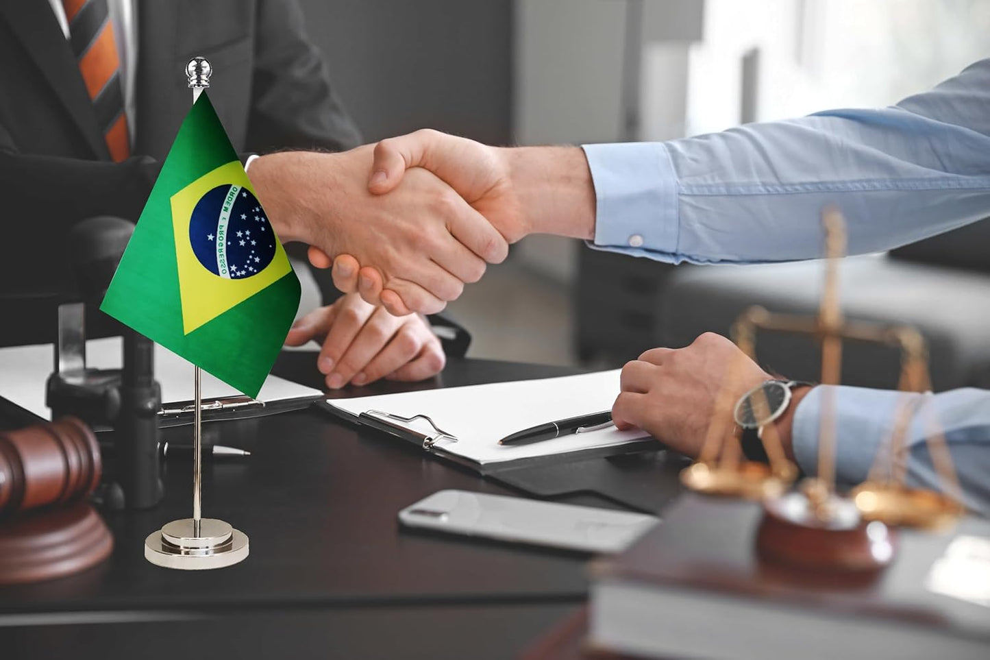 Brazil Brazilian Deluxe Desk Flag Set Small Mini Miniature Brazil Brazilian Table Desktop Flags,Festival Events Celebration,Office Decoration-2 Pack