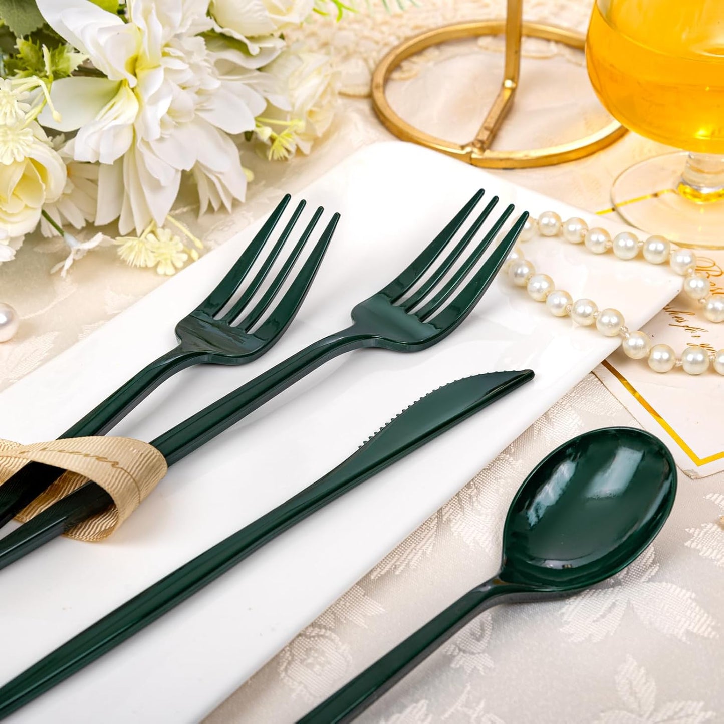 PULOTE 150PCS Green Plastic Silverware - Plastic Cutlery Set Disposable - Green Plastic Utensils Include 50 Forks, 50 Spoons, 50 Knives for Party&Christmas