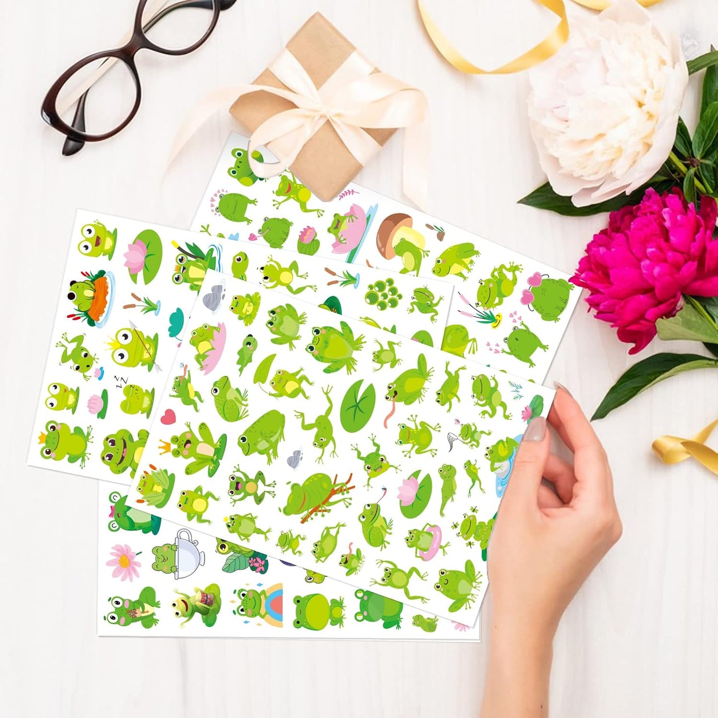 Frog Stickers Summer Spring Happy Honey Frog Decal Sticker 760 Counts Party Cute Gifts Goodie Bags Decor School Reward Birthday Party Favors Water Bottle Sticker Laptop Invitation Decor