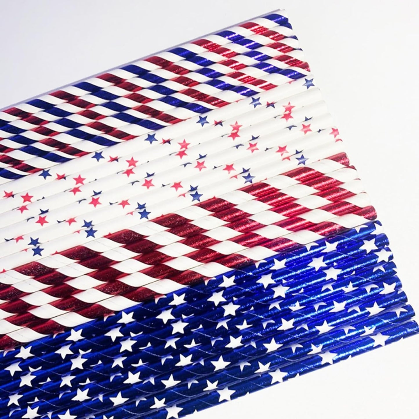 200Pcs Independence Day Paper Straws, American Flag Star Stripe Red White and Blue Drinking Straws for Memorial Day, Election Day, 4th of July Independence Day Party Supplies Decorations
