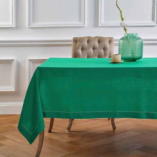 Solino Home Linen Tablecloth 60 x 90 Inch - Classic Hemstitch 100% Pure Linen Emerald Green Table Cloth for Rectangle Tables - Machine Washable Tablecloth for Christmas