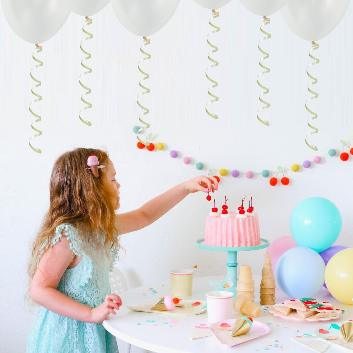 TONIFUL 500 Yards Curling Ribbon-Balloon Ribbon-Balloon String for Art&Craft Decor,Gift Wrapping,Ribbons and Bows for Christmas New Year Birthday Gifts Graduation Supplies (Grey Green)