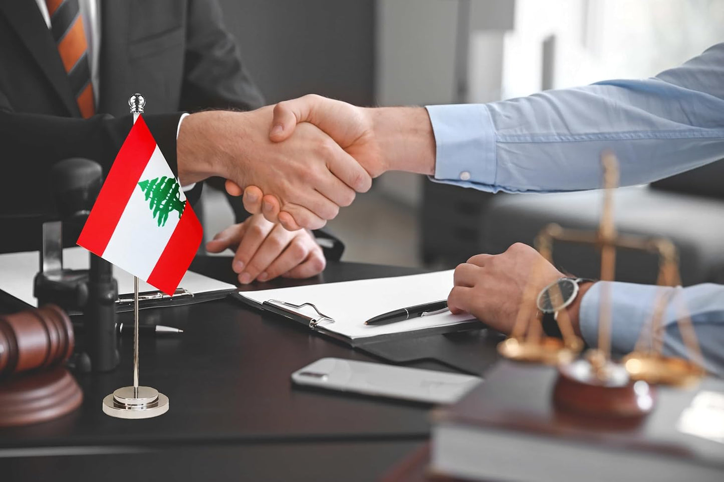 Lebanon Lebanese Deluxe Desk Flag Set Small Mini Miniature Lebanon Lebanese Table Desktop Flags,Festival Events Celebration,Office Decoration-2 Pack