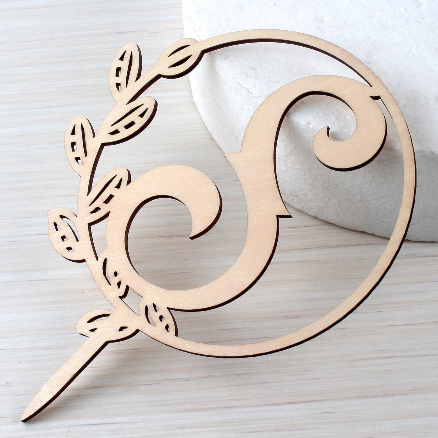 LINGTEER Personalized Inital Letter S Wooden Cake Topper Perfect for Birthday Rustic Wedding Anniversary Party Keepsake Decoration