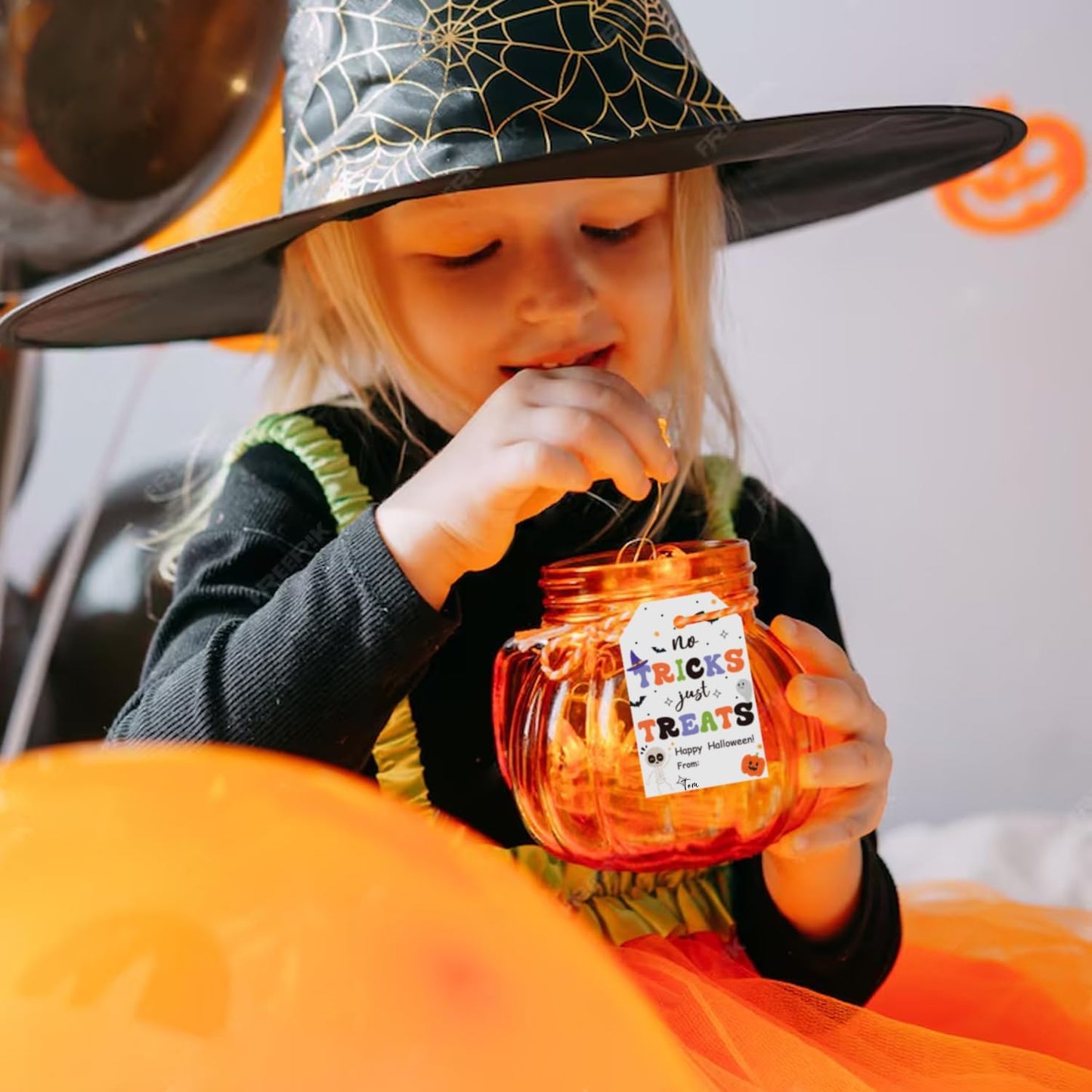 Aukolass 50pcs Trick Or Treat Favor Tags, Happy Halloween Day Gift Tags and Gift Wrapping Decoration(Treats)