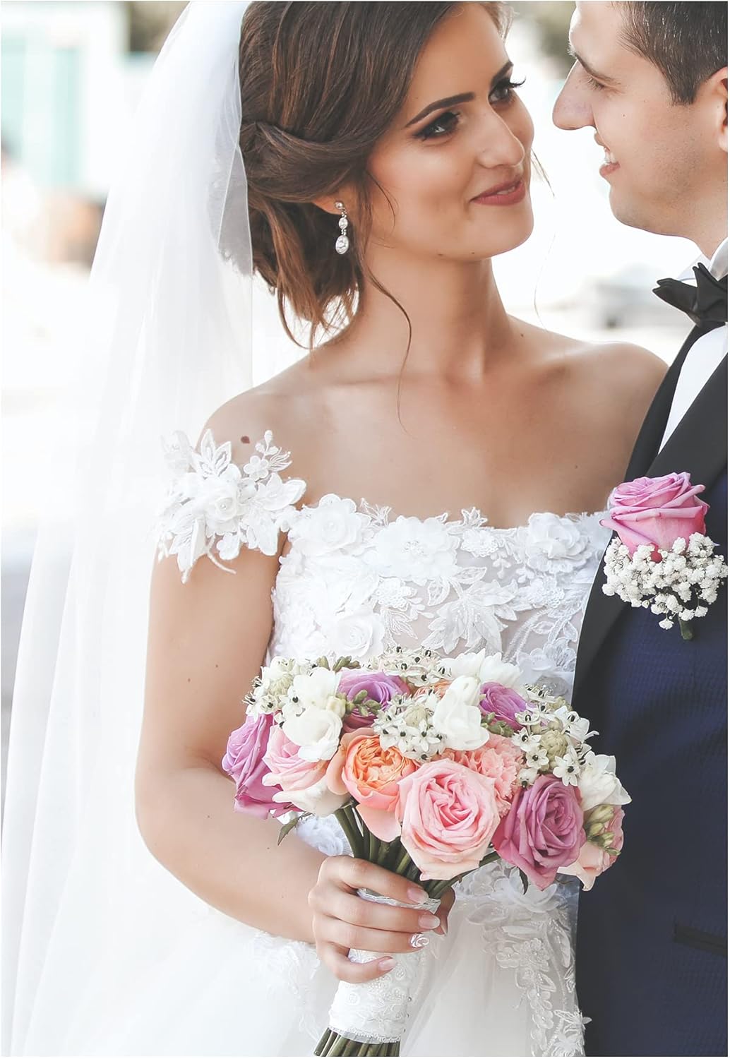 BEAUTELICATE Wedding Bridal Veil with Comb 1 Tier Cut Edge Fingertip&Cathedral Length