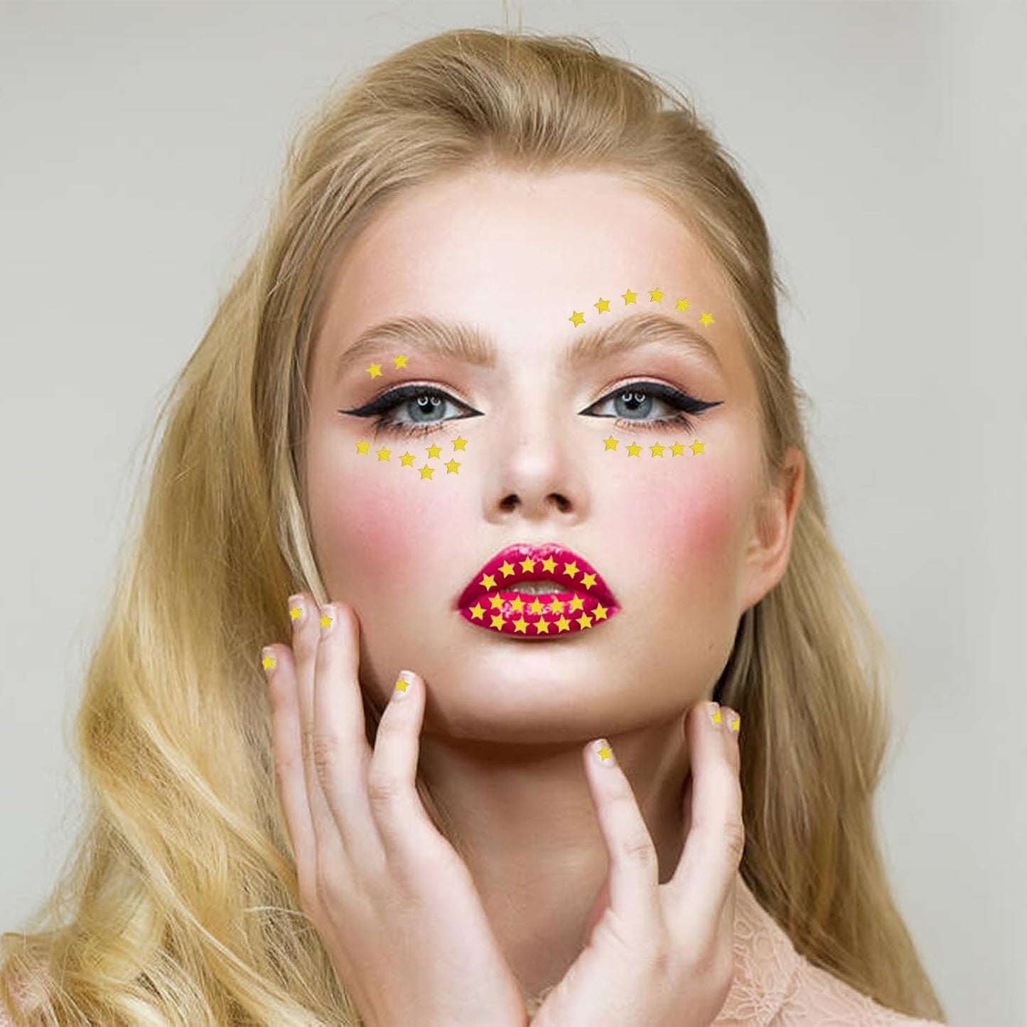 STEFORD 150g Gold Star Confetti, 6mm Glitter Stars Shiny Gold Table Confetti Metallic Sequin Sprinkle Stars for Baby Shower Wedding Christmas Valentine Party Decorations