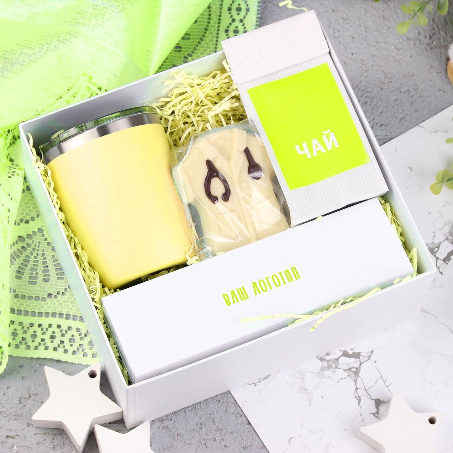 Zankubom 1 LB Light Yellow Crinkle Cut Paper Shred Filler Great for Gift Wrapping, Light Yellow Basket Fillers, Birthday, Gift Wrapping, Halloween Thanksgiving Christmas Party Decor Filling Supplies