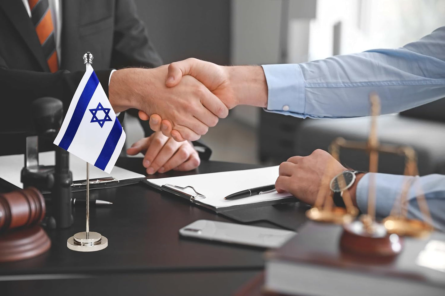 Israel Israeli Deluxe Desk Flag Set Small Mini Miniature Israel Israeli Table Desktop Flags,Festival Events Celebration,Office Decoration-2 Pack