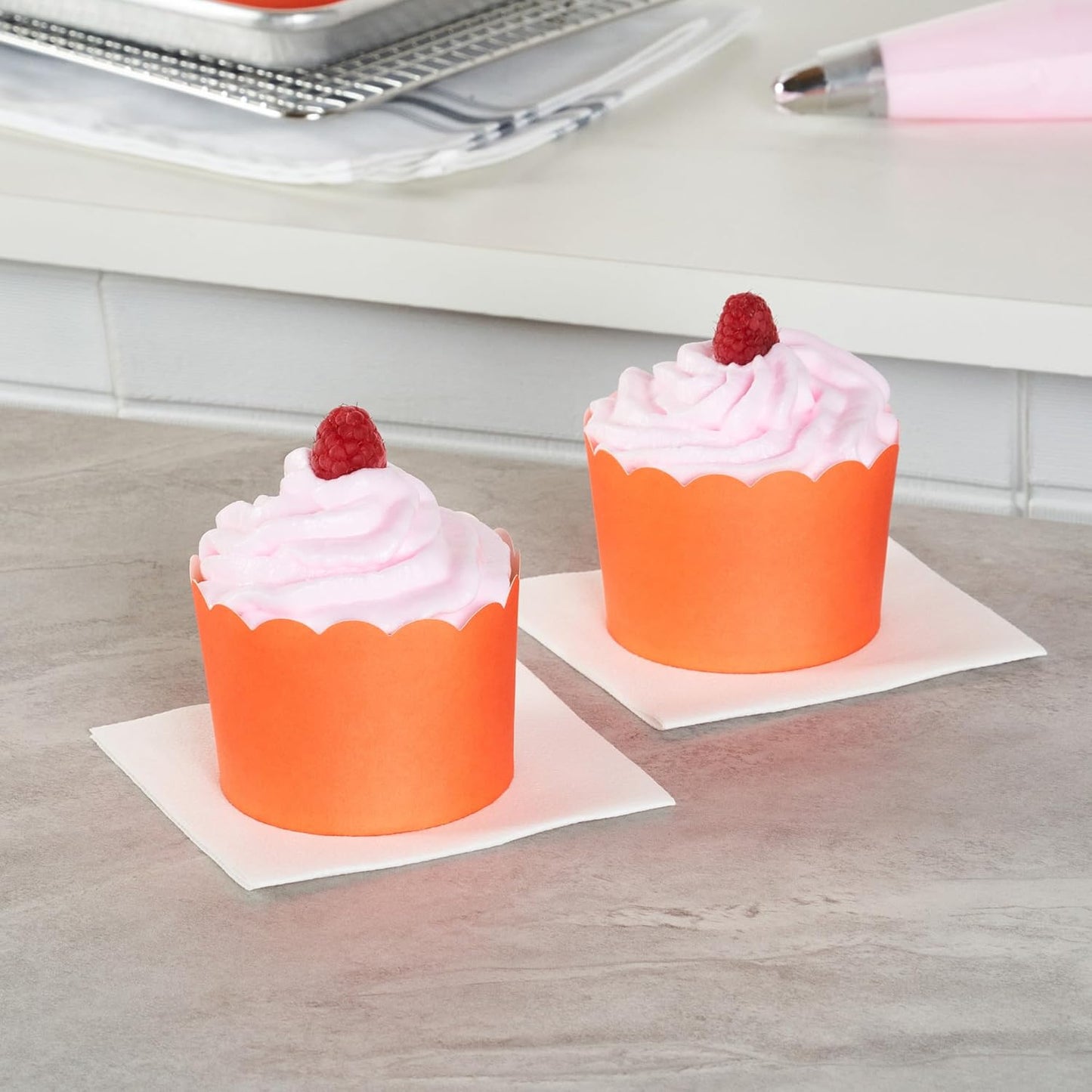 Panificio 10 Ounce Cupcake Wrappers, 200 Scalloped Baking Cups - Oven-Ready, Greaseproof, Orange Paper Cupcake Liners, Disposable, For Birthdays, Baby Showers, Or Weddings - Restaurantware