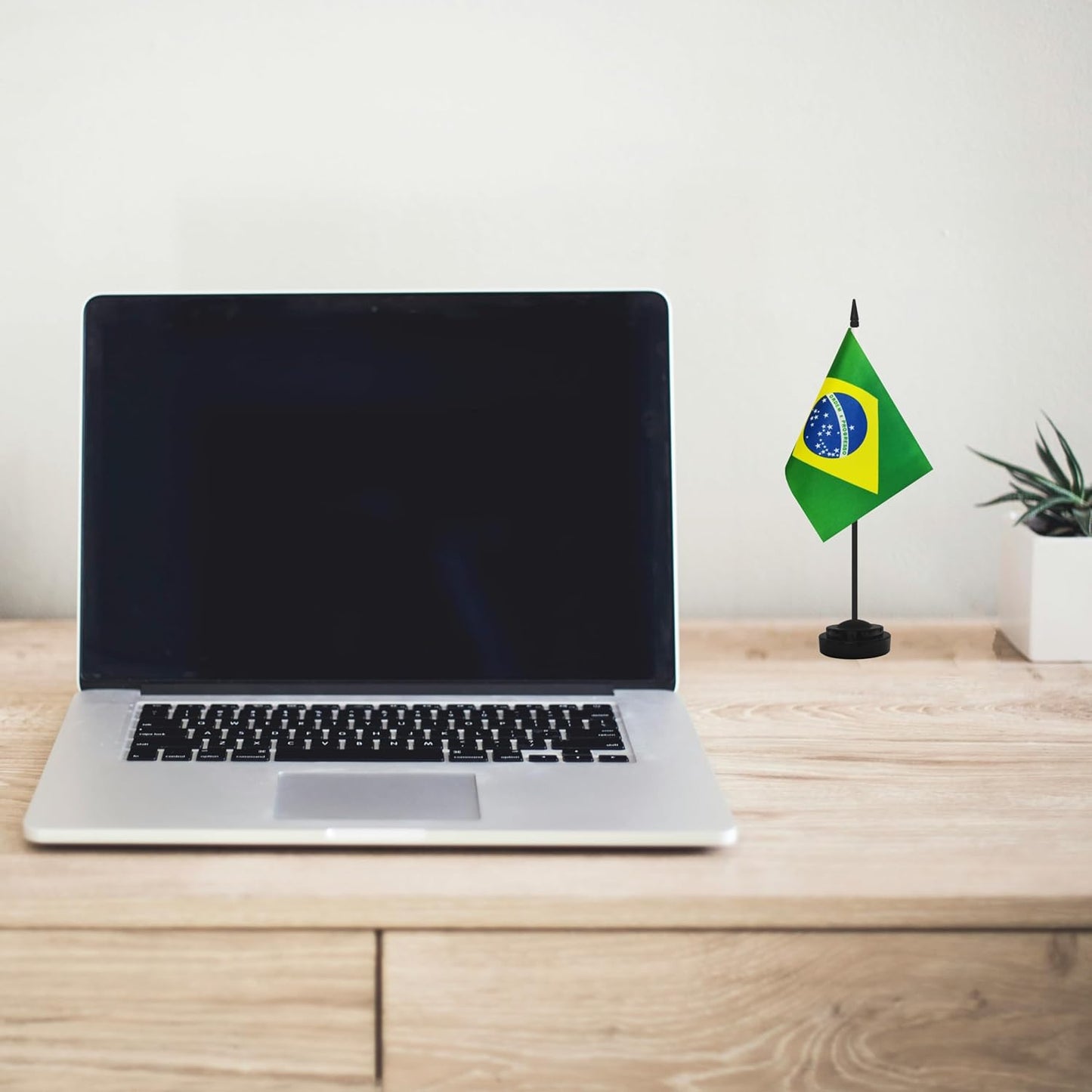 2 Pack Brazil Desk Flag Set, Brazilian Desktop Small Miniature Table Office Flag with 12" Black Pole and Black Base, Offices, Classroom, Home, Festival Decoration (Brazil)