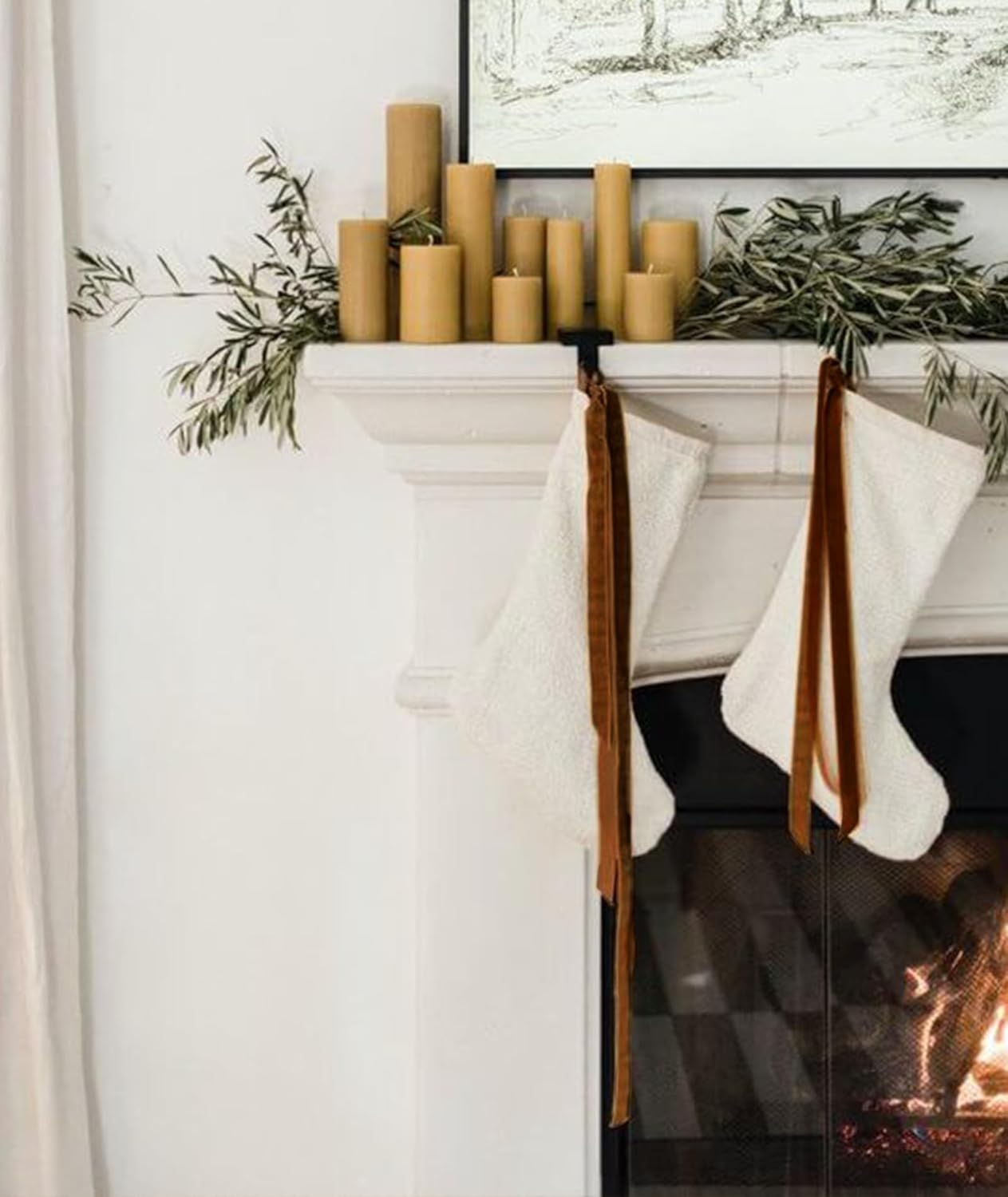 Brown Christmas Velvet Ribbon for Tree, Gift Wrapping, Flower Bouquet, Wreath Decorations, Bow Making 5/8'', 25 Yards