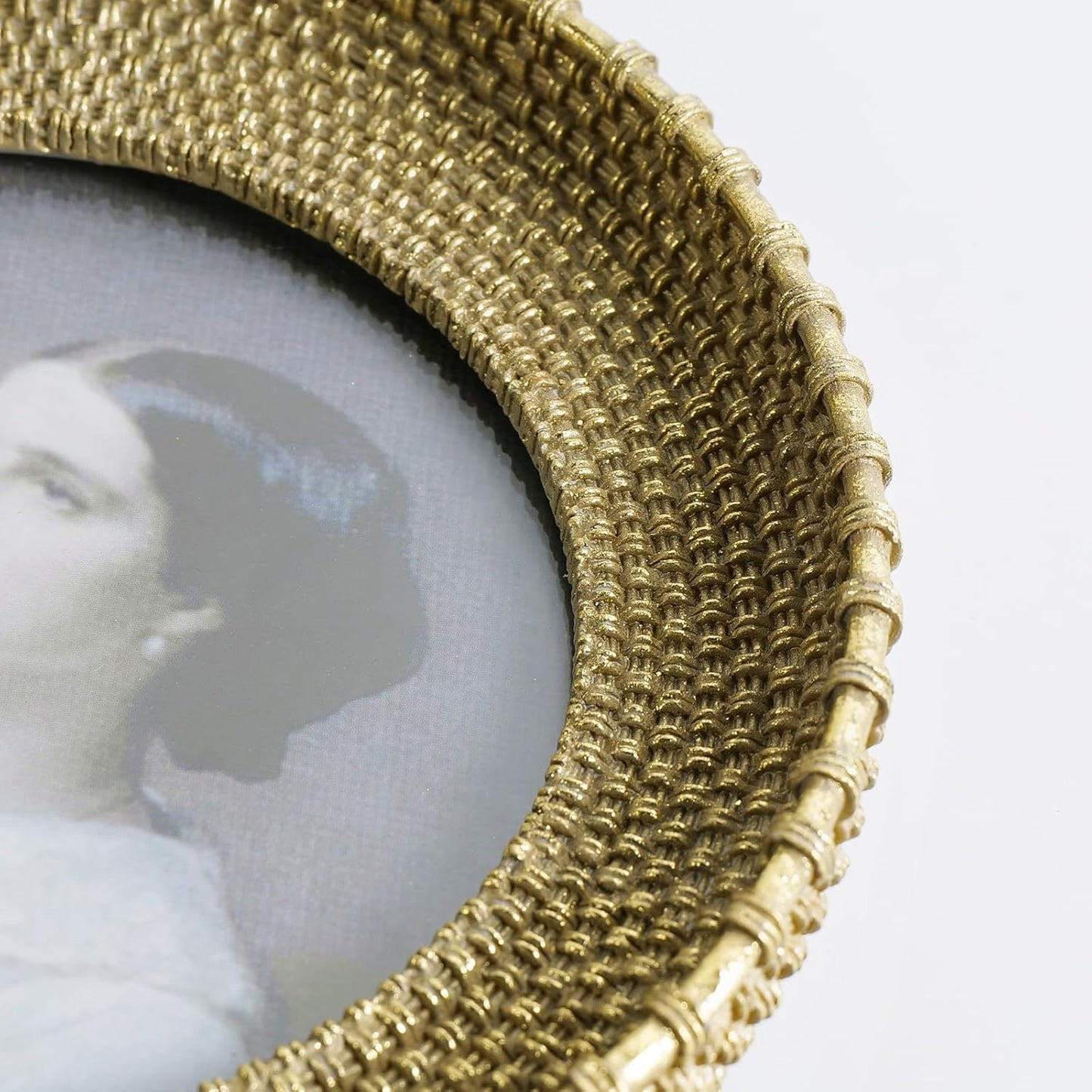 Cuspin Vintage Gold 5x5 Picture Frame, Gold Metal Rattan Textured Hand-Crafted Photo Frame with Glass Front Antique Picture Frame for Tabletop Display & Wall Display, Retro Design Home Decor