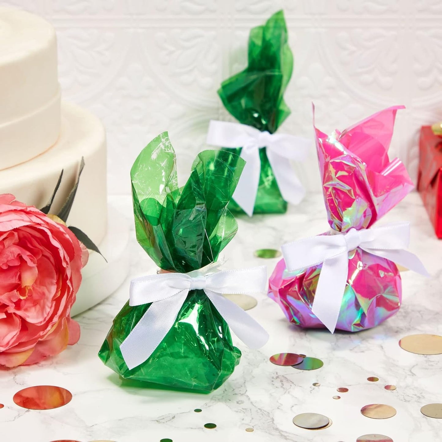 Juvale Twist Tie Bows - 100 Count, White, 3 x 2.5 in Satin Ribbon - Pre-Tied Gift Bows - Twist Ties for Cake & Crafts