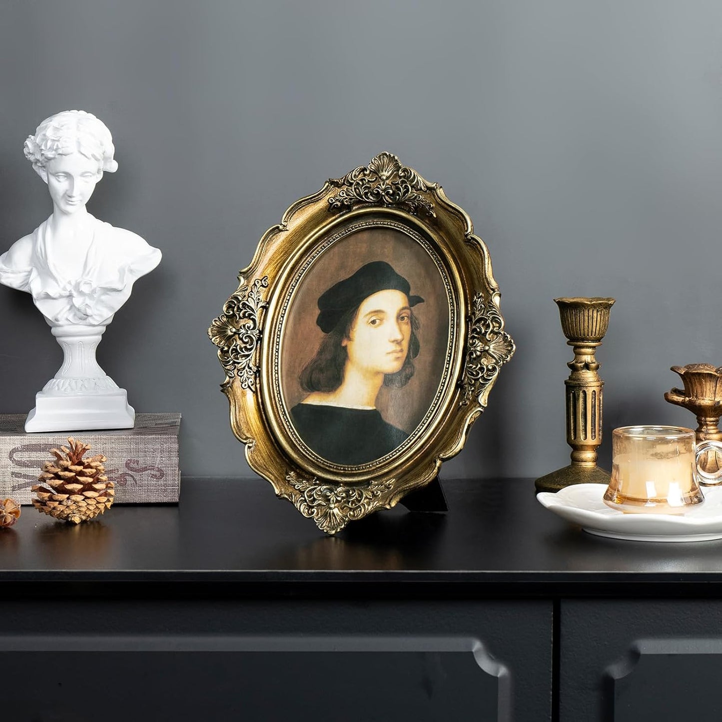 Cuspin 4x6 Picture Frame Gold, Vintage Bronze Gold 4 by 6 Picture Frame Hand-Crafted Resin with Glass Front Ornate Retro Antique Photo Frame for Wall and Tabletop Display Home Decor