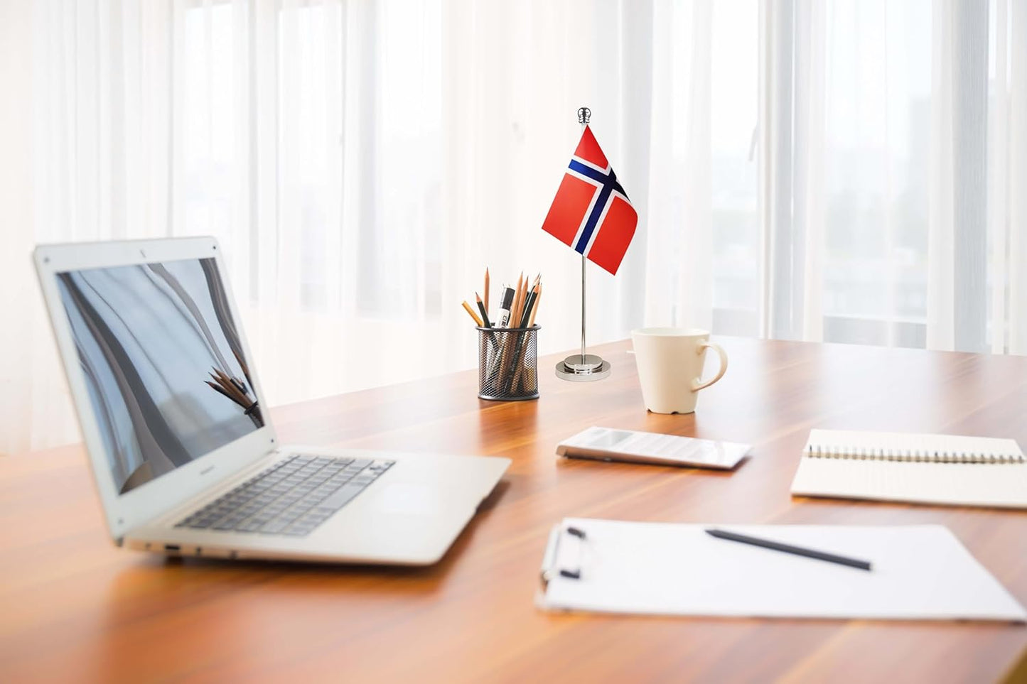 Norway Norwegian Deluxe Desk Flag Set Small Mini Miniature Norway Norwegian Table Desktop Flags,Festival Events Celebration,Office Decoration-2 Pack