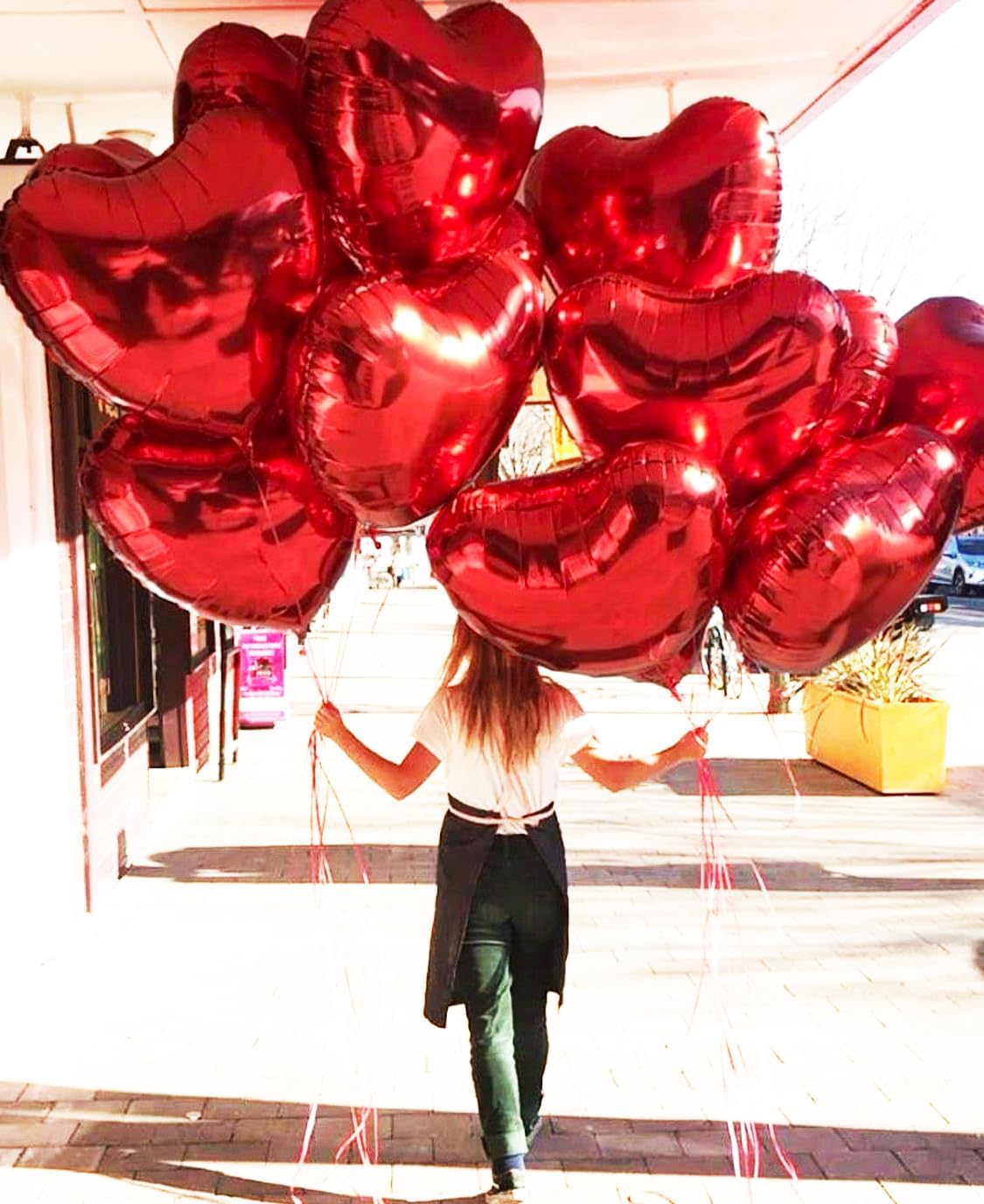 Big Red Heart Foil Balloons, Big Giant Jumbo Heart Shaped Mylar Aluminium Decoration for Girl Valentine's Day Surprise Birthday Wedding (Red, 32" Pack of 8)