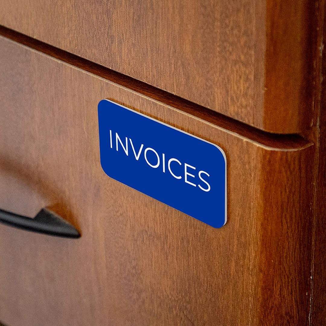 Name Tag/Badge Blanks - 50 Pack - 1-1/2" X 3" (Blue) Round Corners, Magnetic Backing