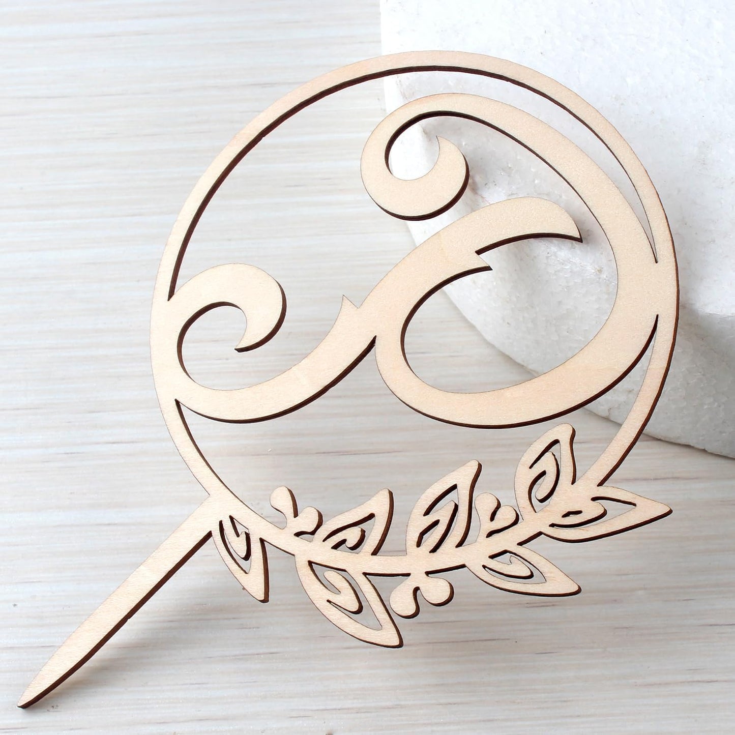 LINGTEER Personalized Inital Letter P Wooden Cake Topper Perfect for Birthday Rustic Wedding Anniversary Party Keepsake Decoration