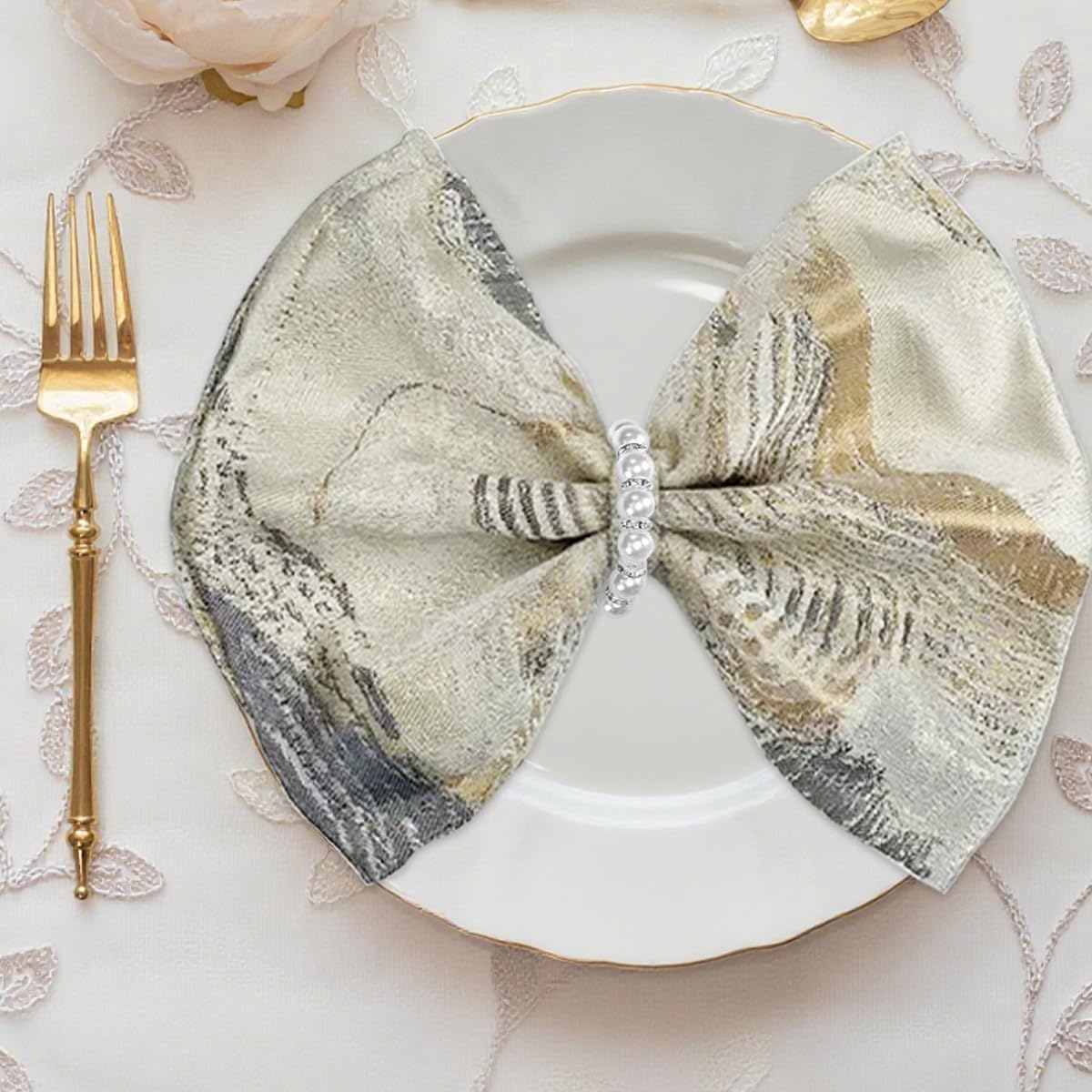 50Pcs Pearl Napkin Rings, Imitation Pearl Napkin Rings Holder, Disposable Beaded Serviette Napkin Buckles for Wedding Reception Party Banquet Dinner Table Decor (Pearl Silver, 50 Pcs)