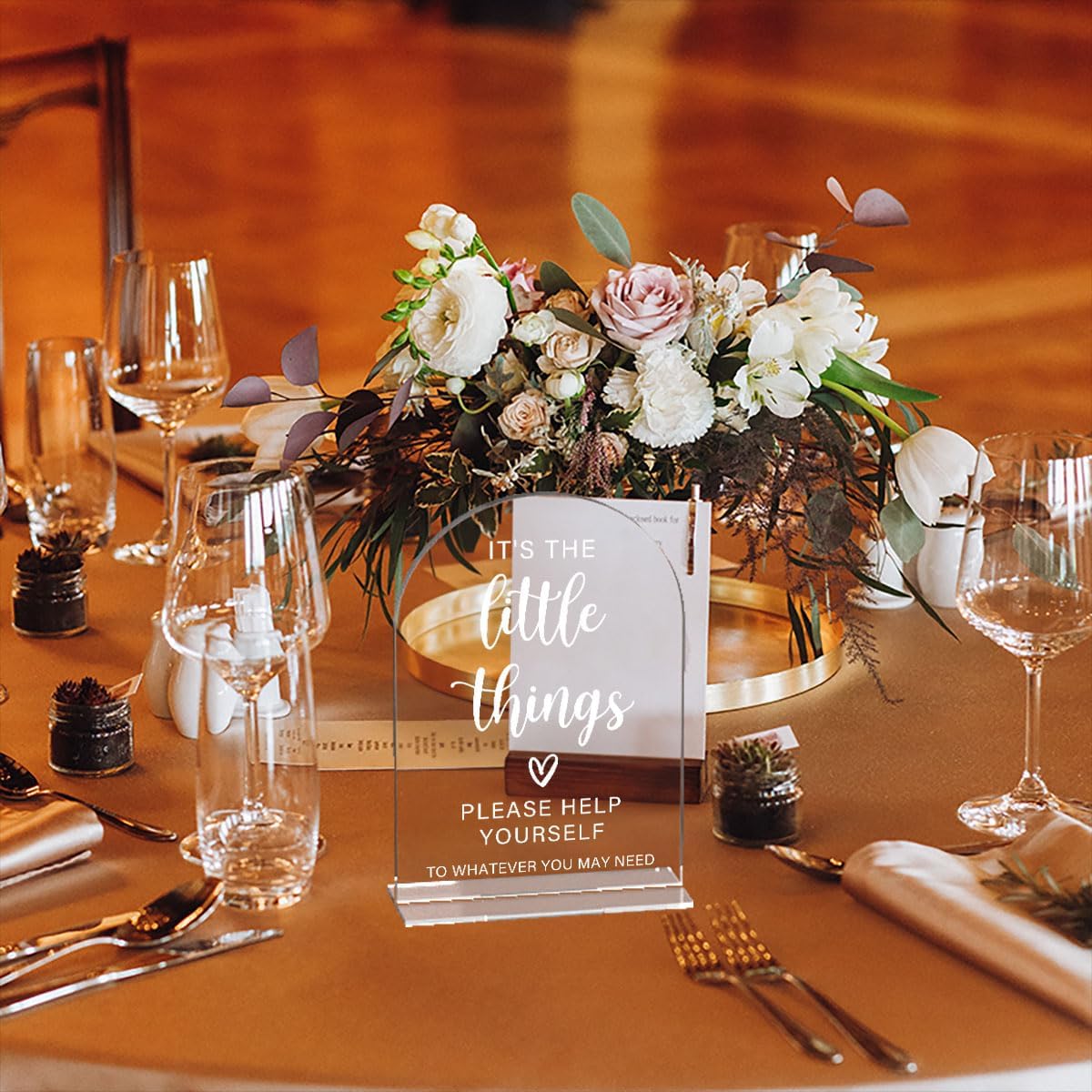 Acrylic Wedding Sign, Bridal Shower Decorations, It's the Little Things Sign for Ceremony, Modern Font Table Signs, Acrylic Table Top Signs for Wedding Reception and Event Party (Clear)