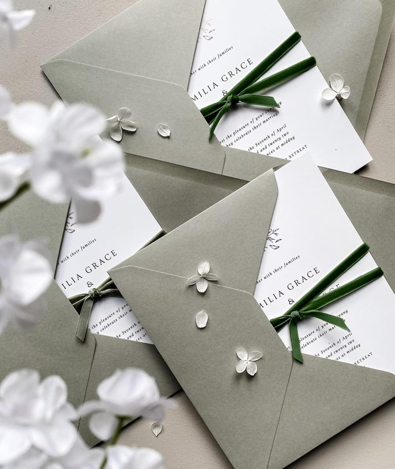 Dark Green Velvet Ribbon 3/8'' 25 Yards for Christmas Tree, Gift Wrapping, Flower Bouquet, Wreath Decorations, Bow Making