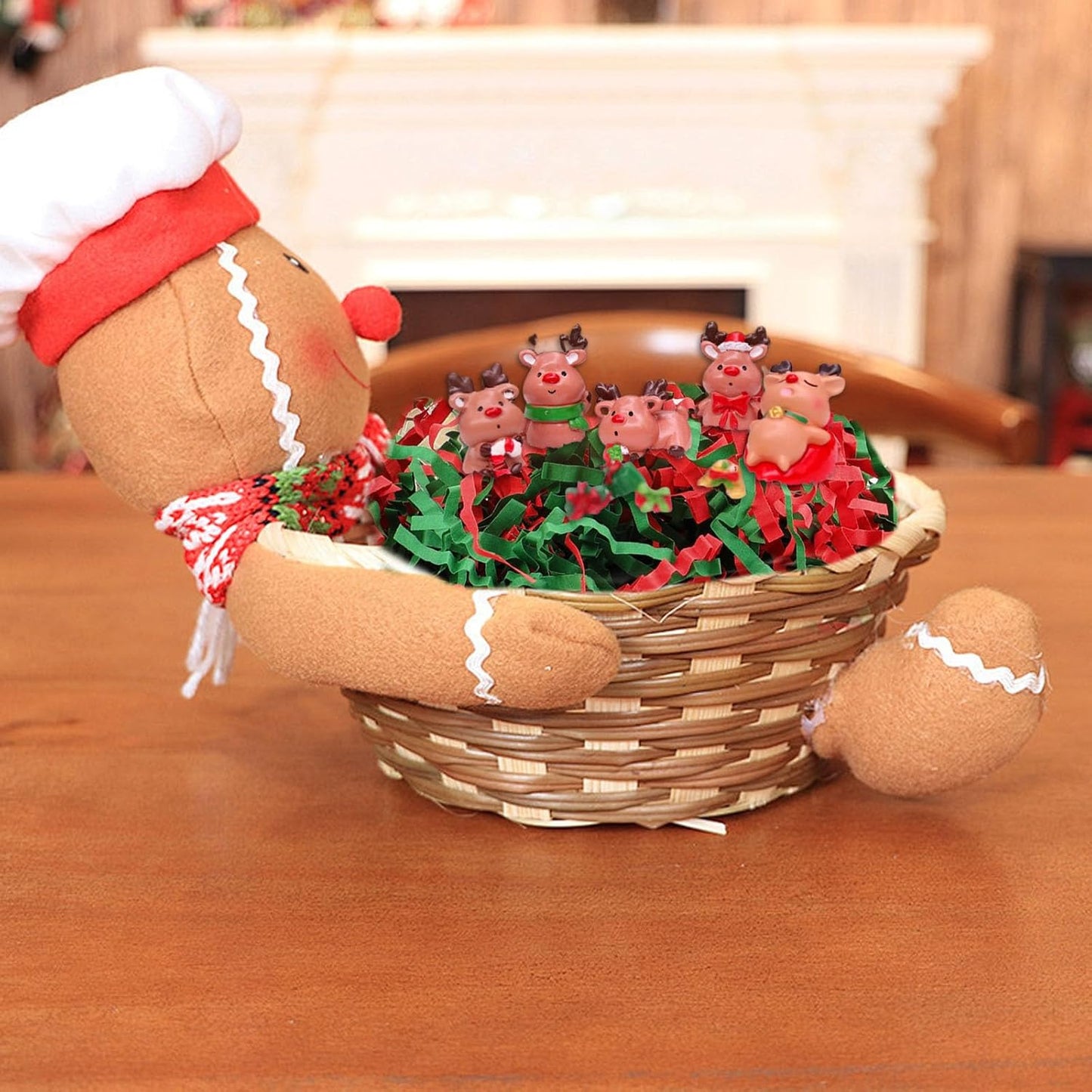 Zankubom 1 LB Crinkle Cut Paper Shred Filler Great for Gift Wrapping, Basket Fillers, Birthday, Gift Wrapping, Anniversary, Halloween Christmas Party Decor Filling Supplies Red Green White