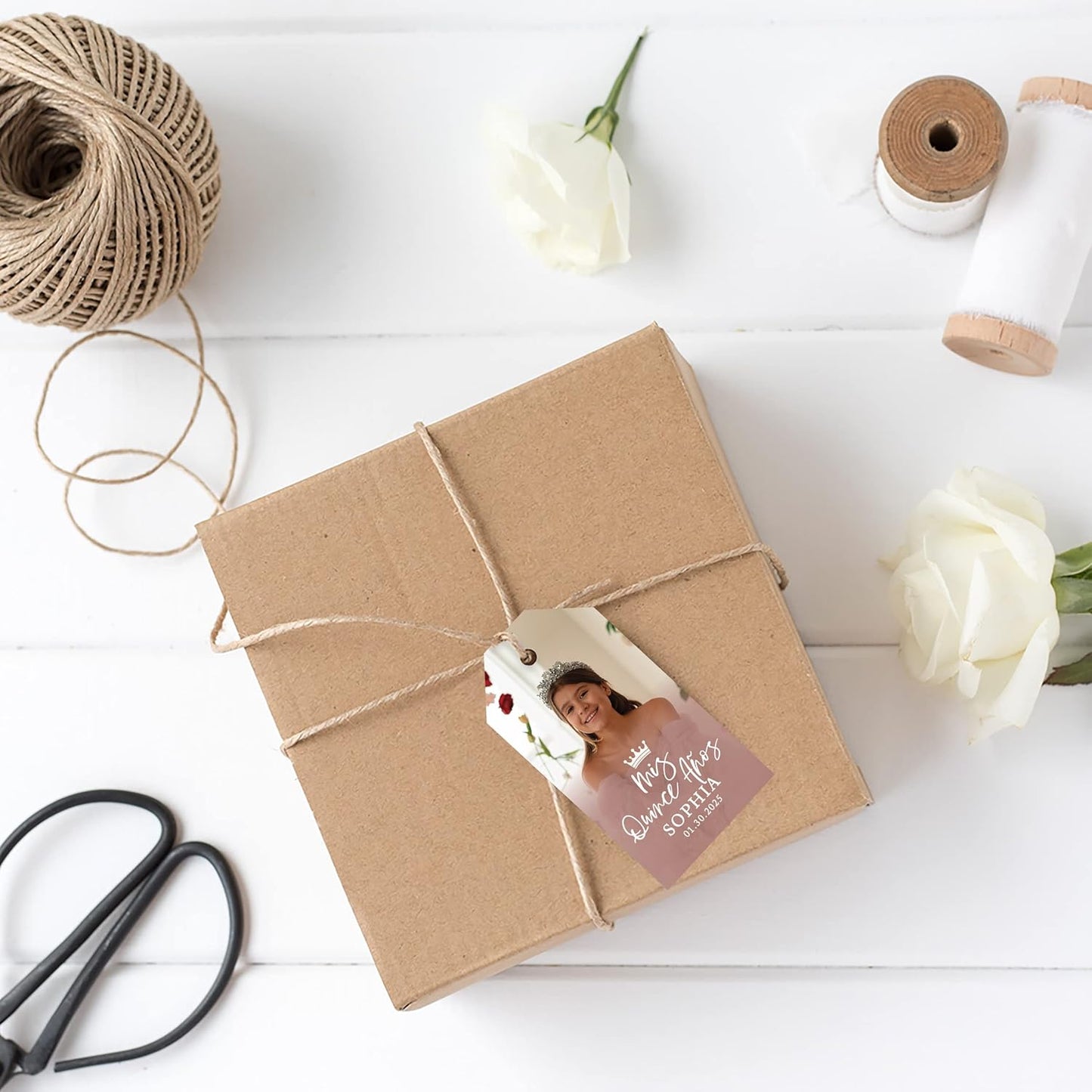 Andaz Press 40-Pack Personalized Quinceañera Favor Tags with String, Mis Quince Años Classic Gift Tags with Custom Photo for Quince, XV, 15th Birthday Quinceanera Decorations, Favor Gifts