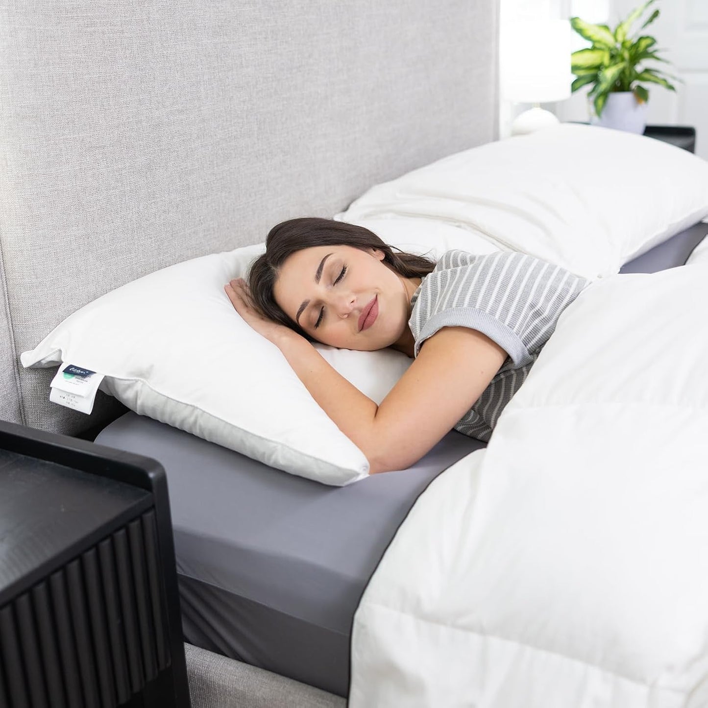 Globon Ultra Soft Down Pillow King Size Set of 2, All Down Filled Bed Pillow for Sleeping, 100% Cotton Shell 500 Thread Count, Soft Hotel Collection Down Feather Pillow 20" x 36"