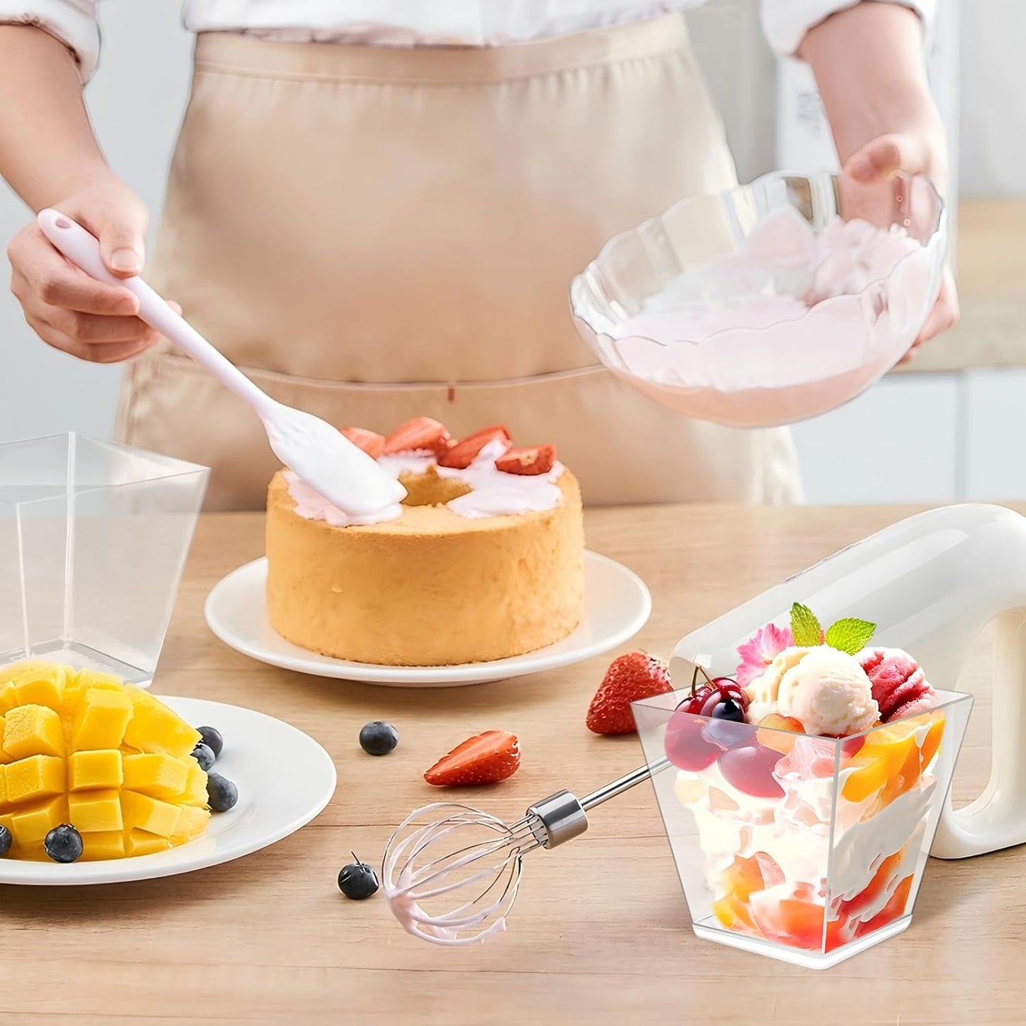 50 Pack 7 oz Clear Plastic Square Dessert Bowls with Spoons，Mini Disposable Parfait Cups for Yogurt, Ice Cream and Tasting，Serving Cups for Appetizer，Pudding，Party (7 oz)