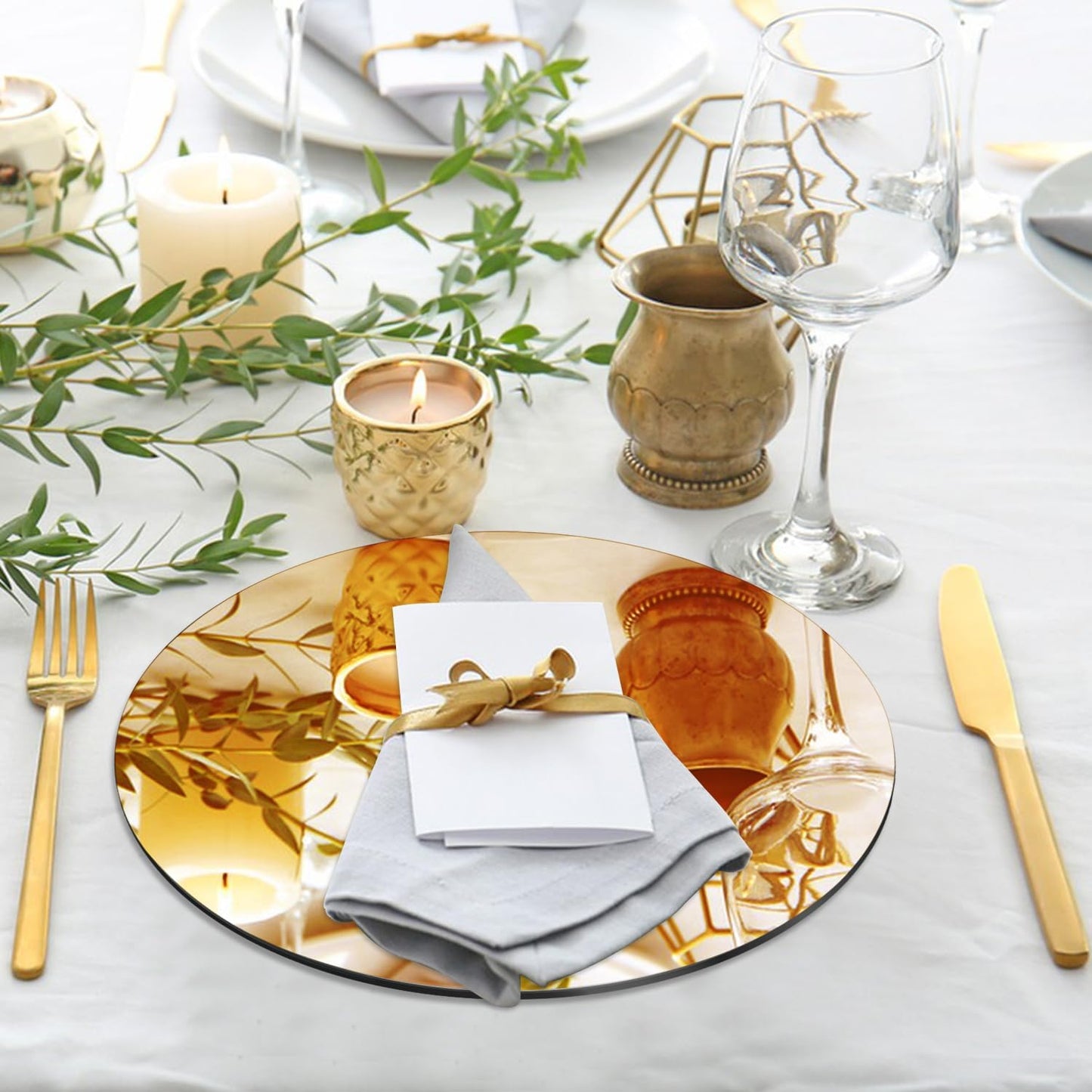 VASUHOME 10" Gold Mirror Centerpieces for Tables, Round Mirror Plates Set for Candle, Wedding, Party Decorations, Circle Mirror Trays with Smooth Edge and Cushioned Feet, 2mm Thick