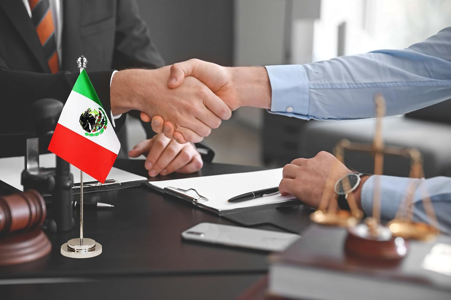 Mexico Mexican Deluxe Desk Flag Set Small Mini Miniature Mexico Mexican Table Desktop Flags,Festival Events Celebration,Office Decoration-2 Pack
