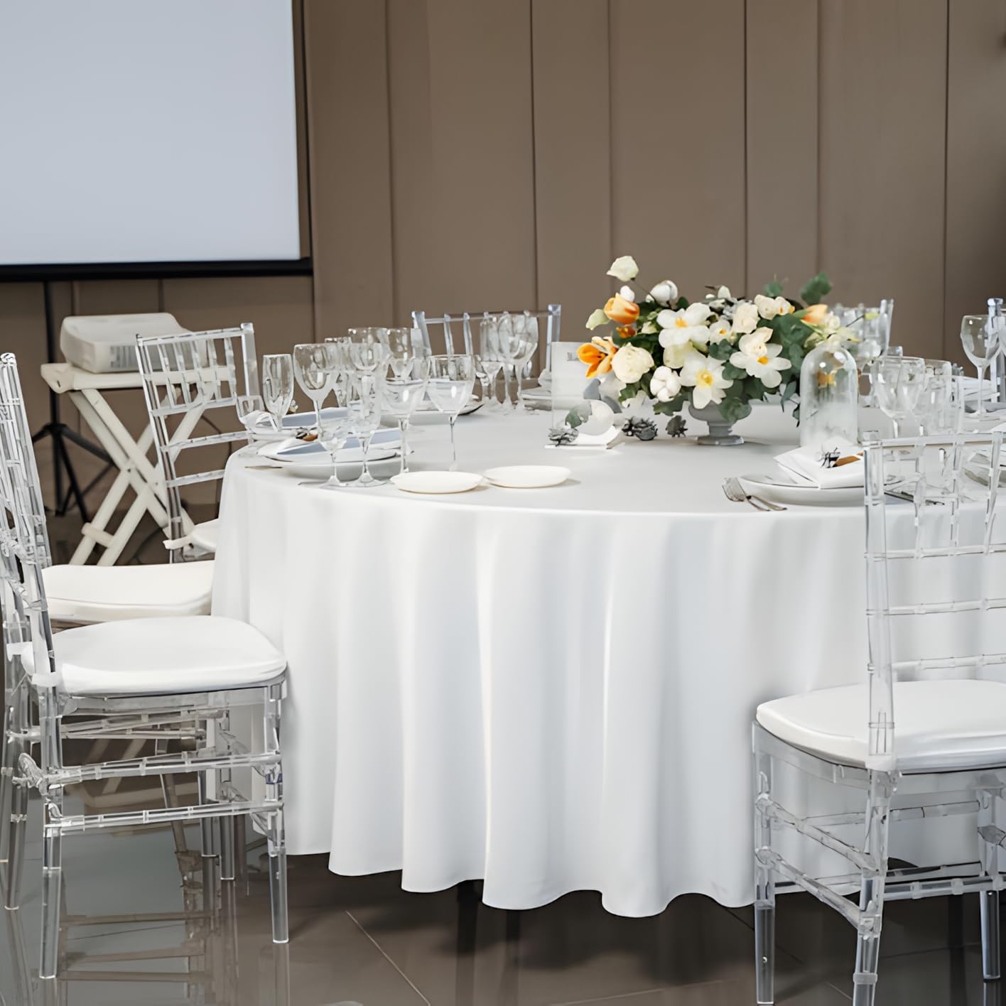 12 Pack White Round Tablecloth 90 Inch White Table Cloth Stain and Wrinkle Resistant Round White Tablecloths Reusable and Washable Polyester Fabric Table Covers for Buffet Wedding Party and Banquet