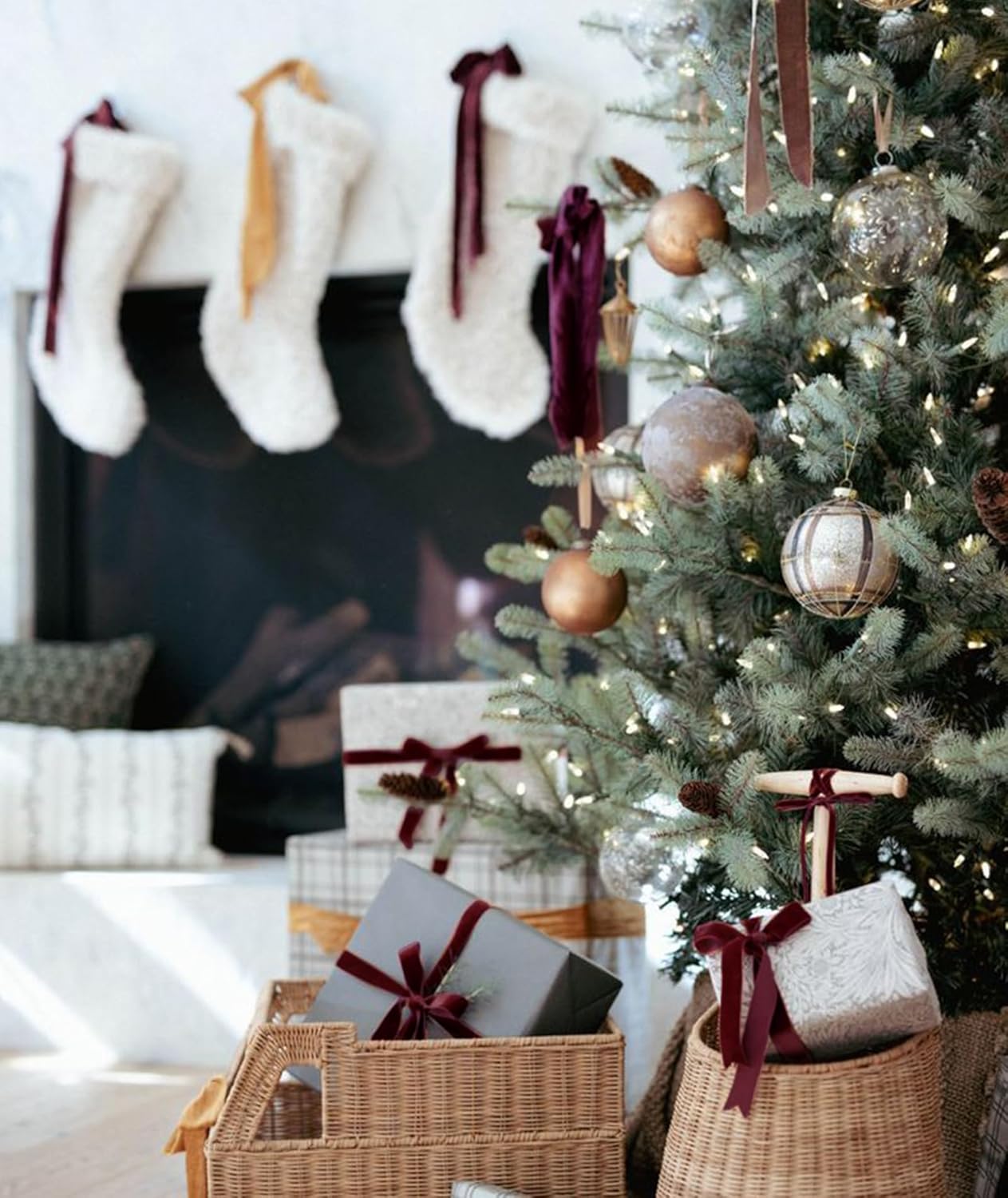 Burgundy Christmas Velvet Ribbon for Tree, Gift Wrapping, Flower Bouquet, Wreath Decorations, Bow Making 5/8'', 25 Yards