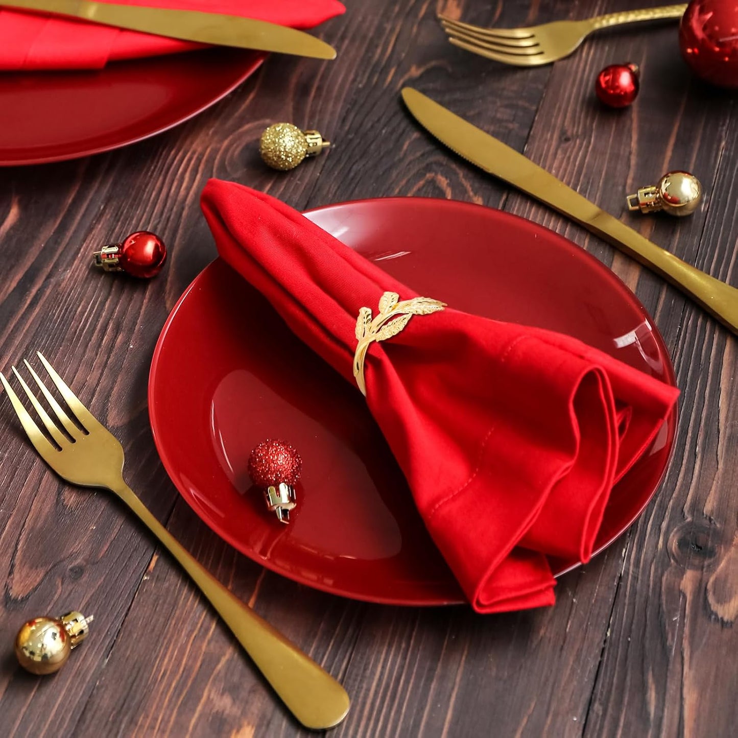 Bokon 50 Pcs Gold Napkin Rings Metal Leaf Napkin Holders Delicate Rings Bulk for Wedding Birthday Party Banquet Decoration(Small Leaves)