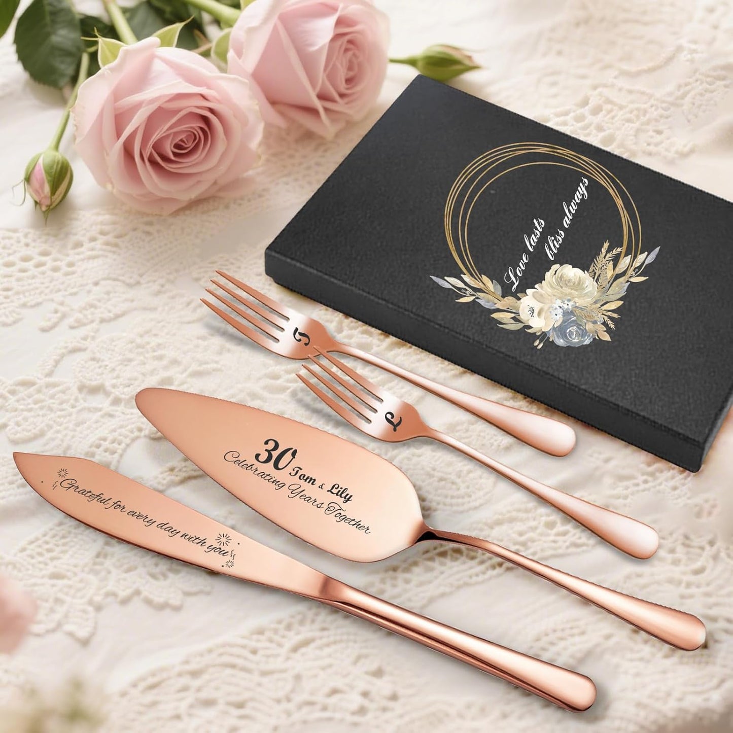 Personalized 4 Piece Wedding Cake Cutting Set, Custom Names Cake Knife and Server set with Forks, Anniversary Birthday Bridal Wedding Registry Gifts (Rose gold)