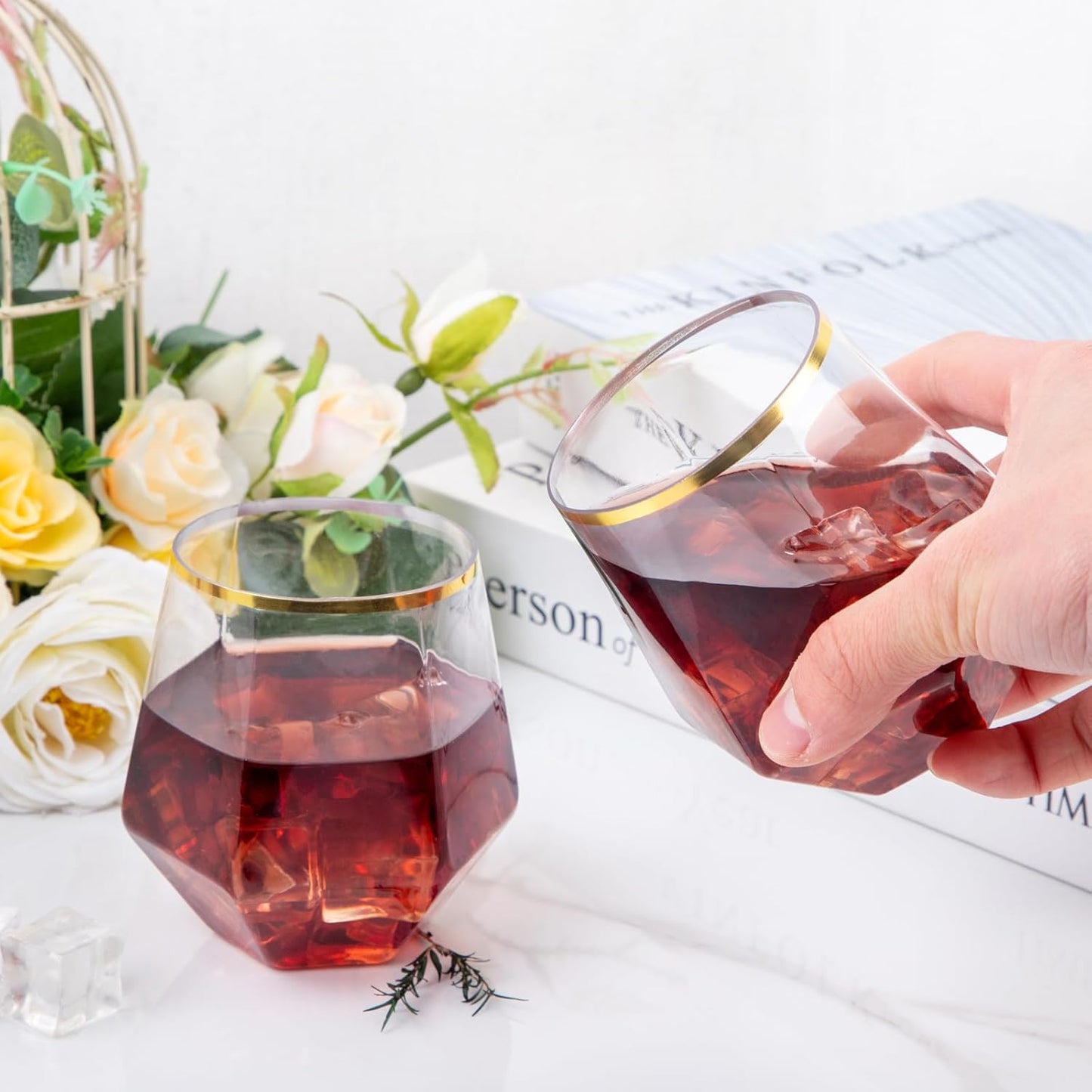 LUODA Gold Diamond Shaped Plastic Stemless Wine Glasses Set of 24, Disposable 12 Oz Gold Plastic Whiskey Glasses for Birthday, Housewarming and Weddings