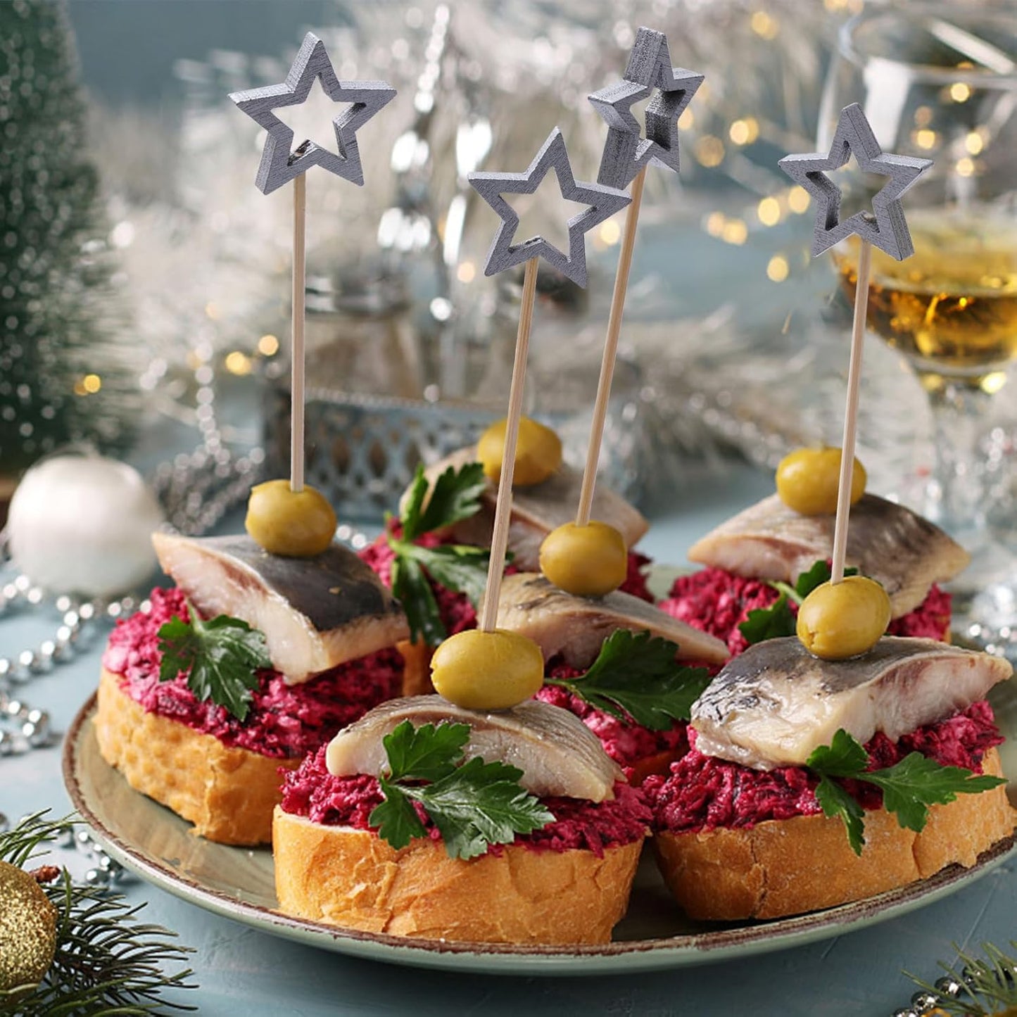 Minisland Matt Silver Star Cocktail Picks, 5.5 Inch Long Bamboo Fancy Toothpicks for Appetizers, Decorative Christmas New Year Holiday Party Food Drinks Garnish Fruit Skewer Sticks 50 Counts - MSL431