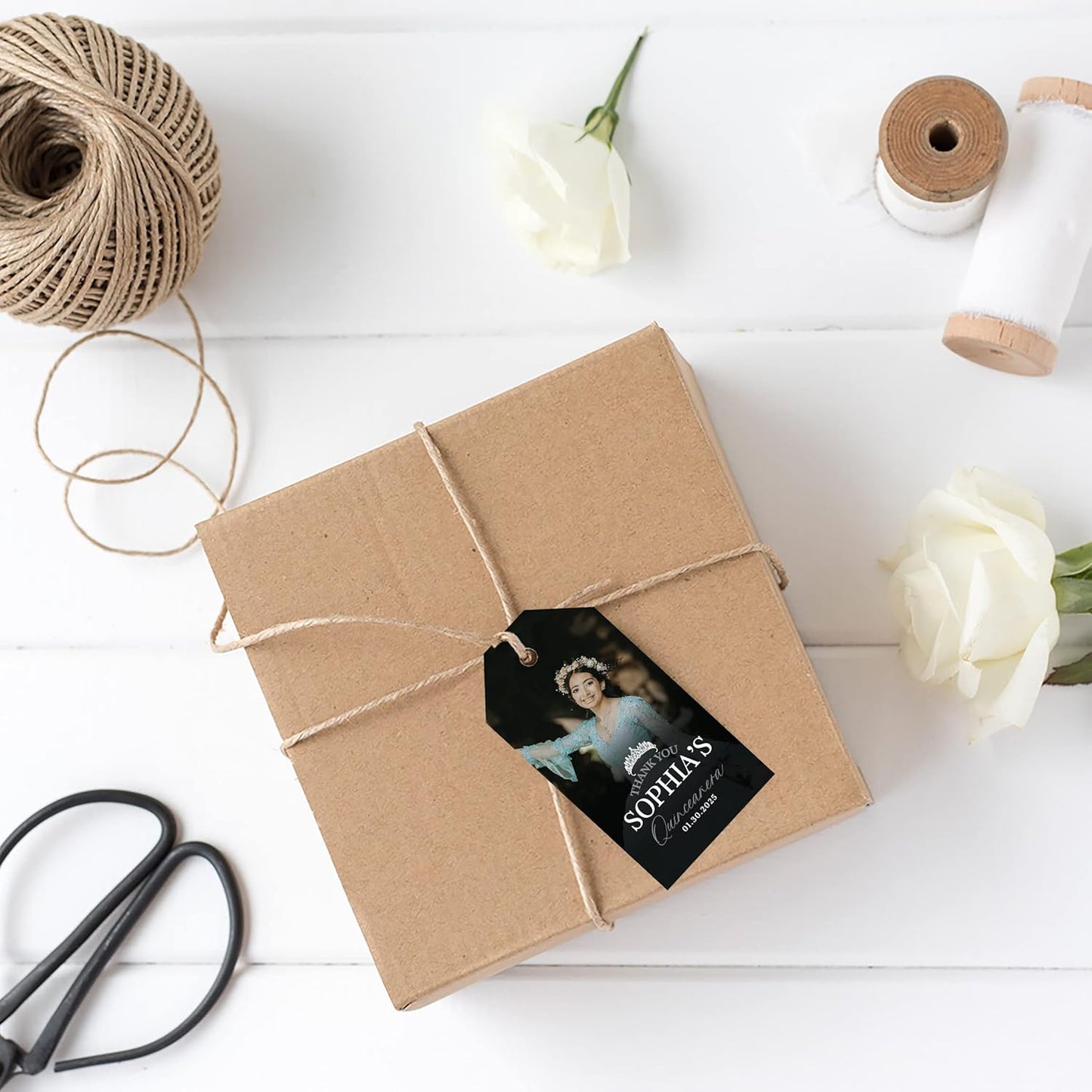 Andaz Press 40-Pack Personalized Quinceañera Favor Tags with String, Classic Thank You Gift Tags with Custom Photo Crown for Quince Años XV 15th Birthday Favor Gifts, Quinceanera Decorations