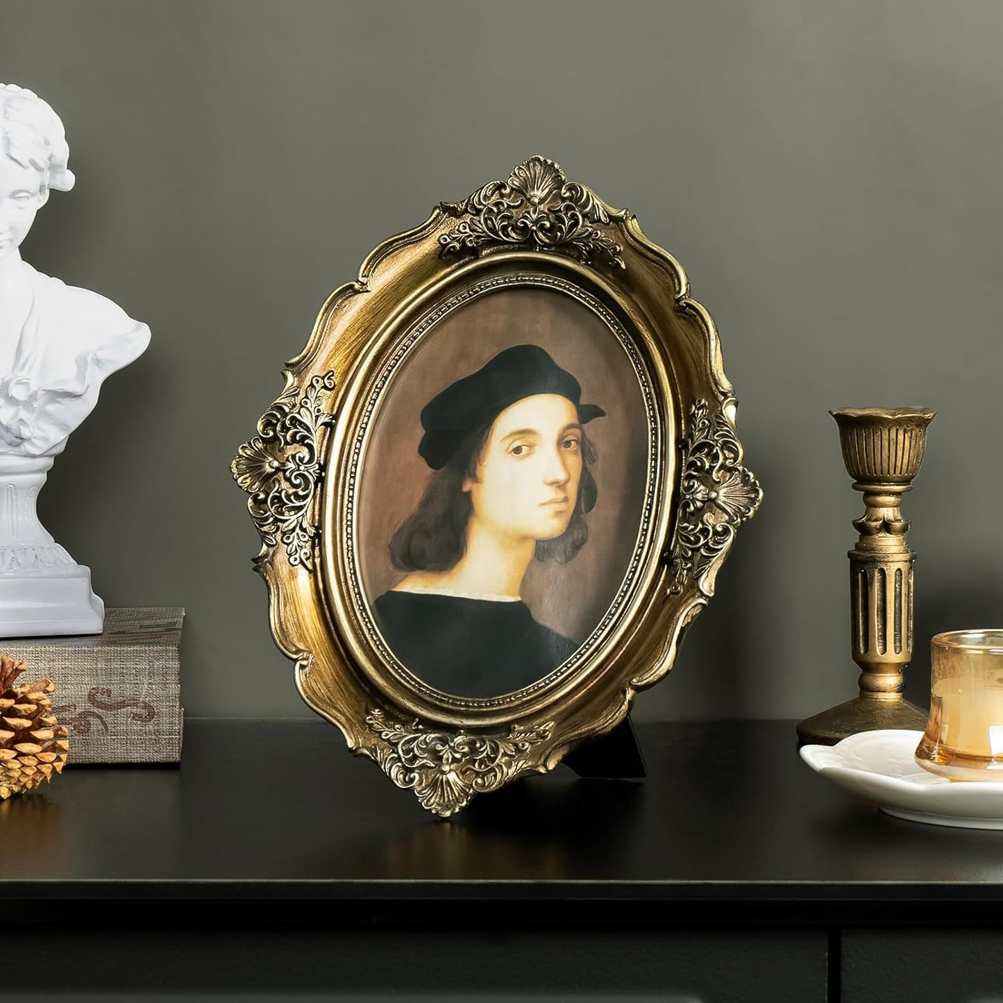 Cuspin 5x7 Gold Frames Vintage Picture Frame, Bronze Gold 5 by 7 Picture Frame Hand-Crafted Resin with Glass Front Ornate Retro Antique Photo Frame for Wall and Tabletop Display Home Decor