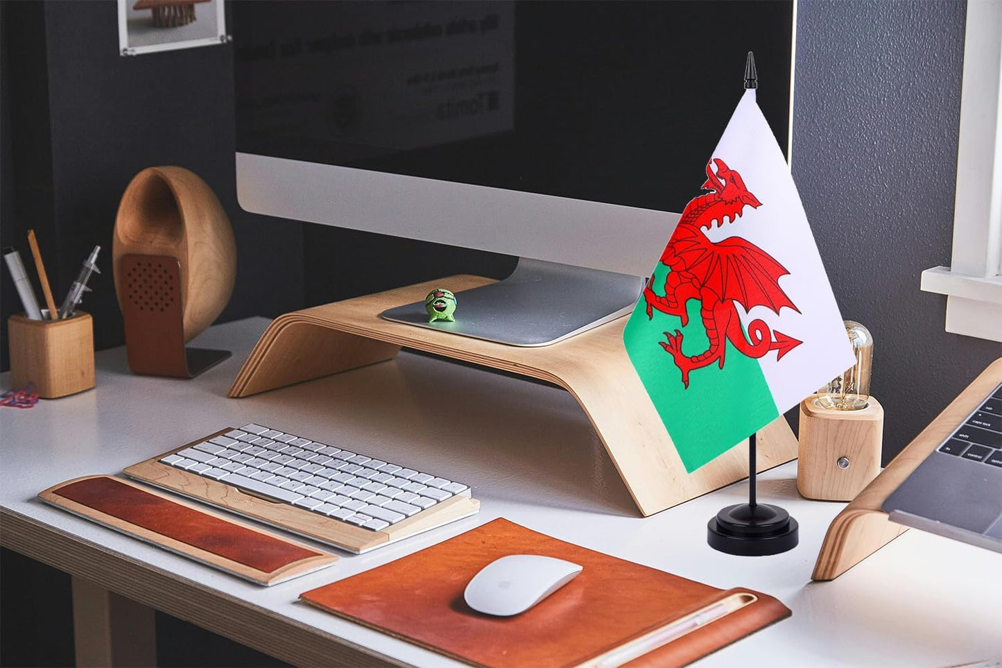 WXTWK 2 Pack Welsh Flag Welsh Deluxe Desk Flag Set - Mini Small Wales Table Office Flags with Black 12" Solid Pole Stand Base Classroom Meeting Desktop Decorations