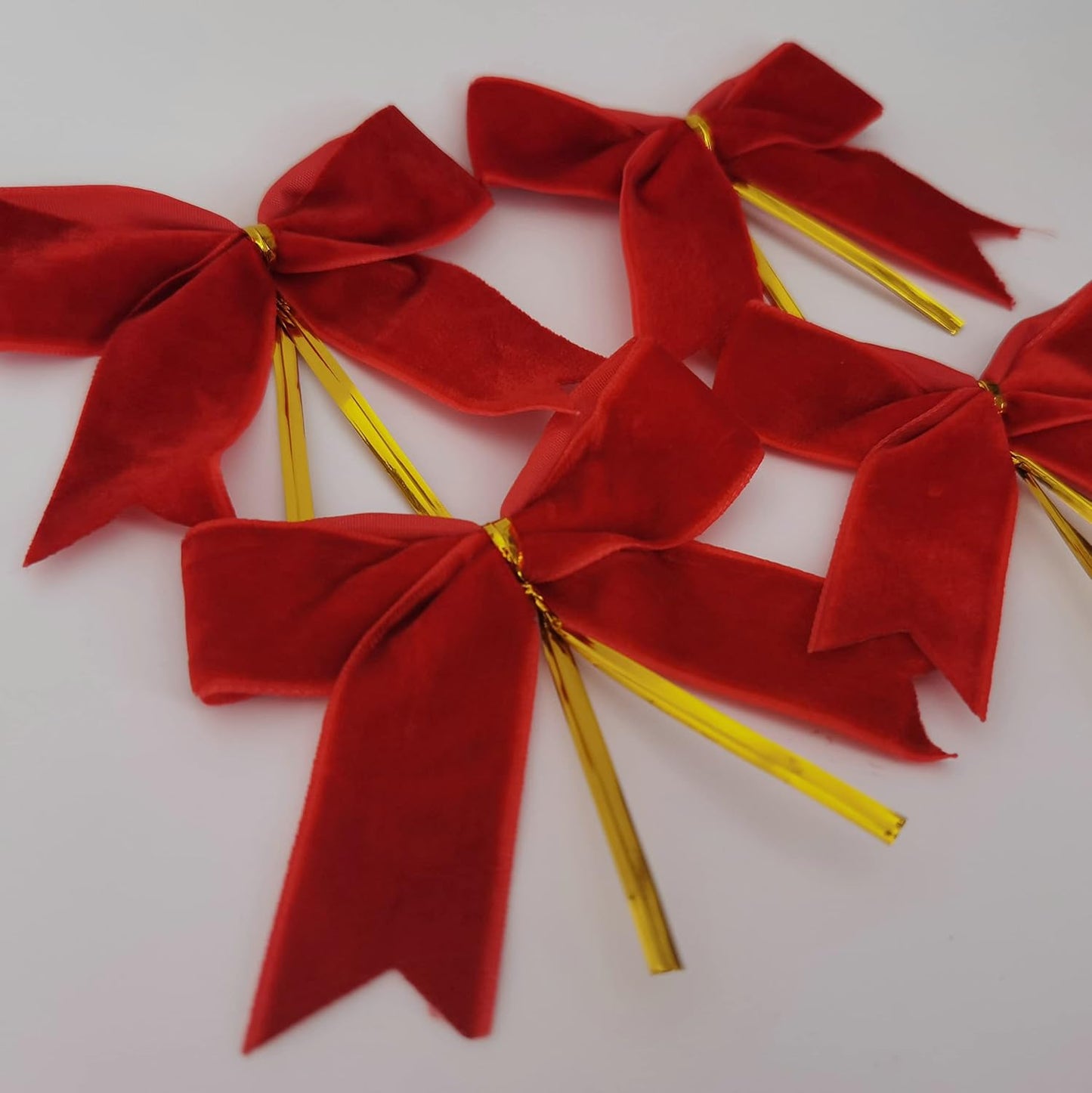30pcs 3-1/2" Christmas Red Velvet Twist Tie Bows for Christmas Gift Wrapping with Fish Tails (Red Velvet Bow)