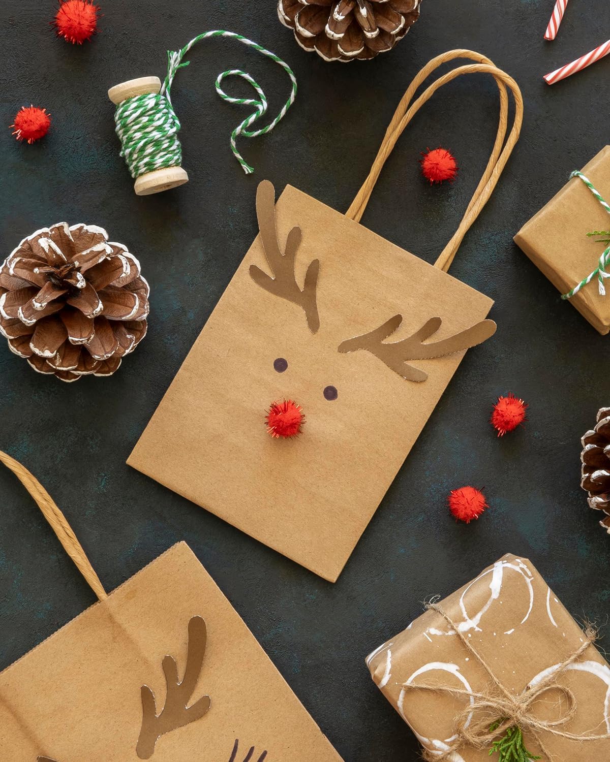 qiqee 30-Packs Brown Gift Bags with Handles Bulk 4.5"x2.5"x6" Mini Size Party Paper Bags