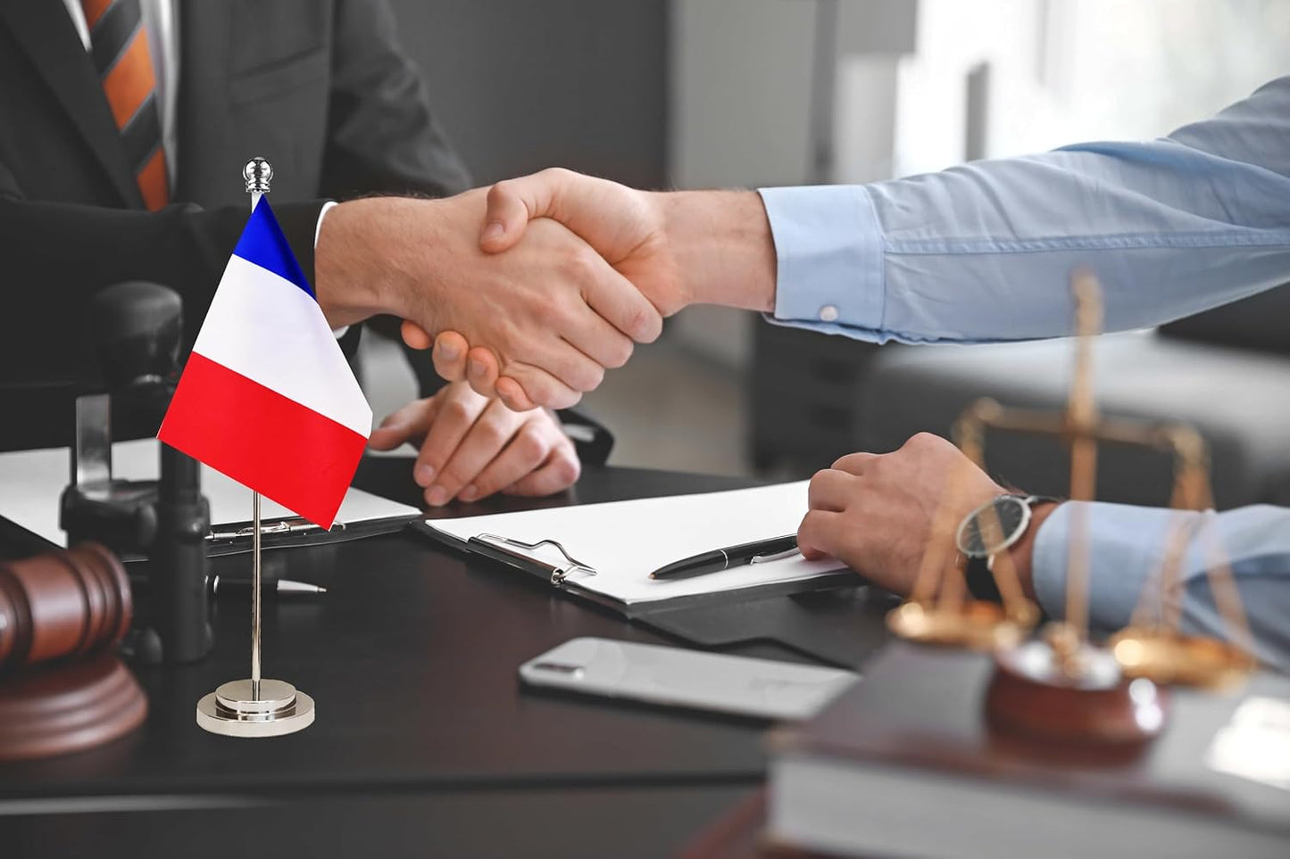 France French Deluxe Desk Flag Set Small Mini Miniature France French Table Desktop Flags,Festival Events Celebration,Office Decoration-2 Pack