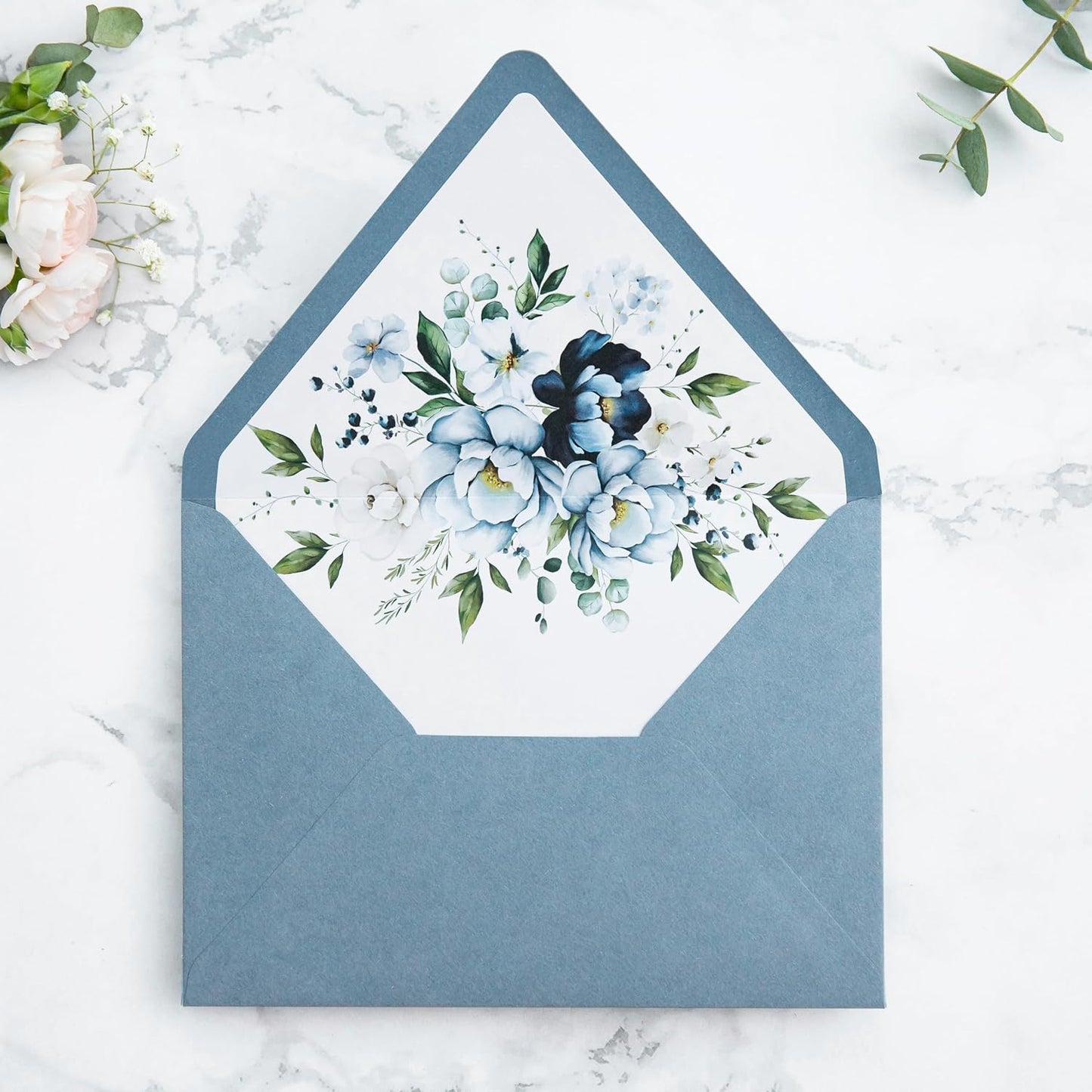 PONATIA 50PCS A7 Euro Flap Envelopes, 5.25 x 7.25'' Dusty Blue Flowers Liner Envelopes for Wedding Invitations, Photos, Postcards, Greeting Cards, Christmas Gift Cards, Acrylic Mailing, 5x7 envelopes