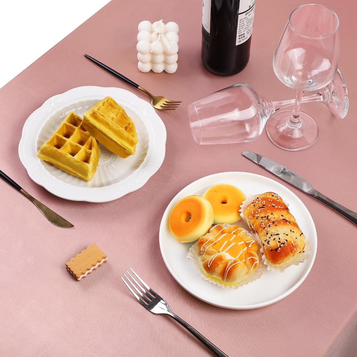 TURSTIN 1 Pack Rose Gold Satin Tablecloth 102 x 58 Inch Overlay Satin Table Cover Rectangle Bright Silk Tablecloth Smooth Fabric Table Decoration for Wedding Banquet Party Events